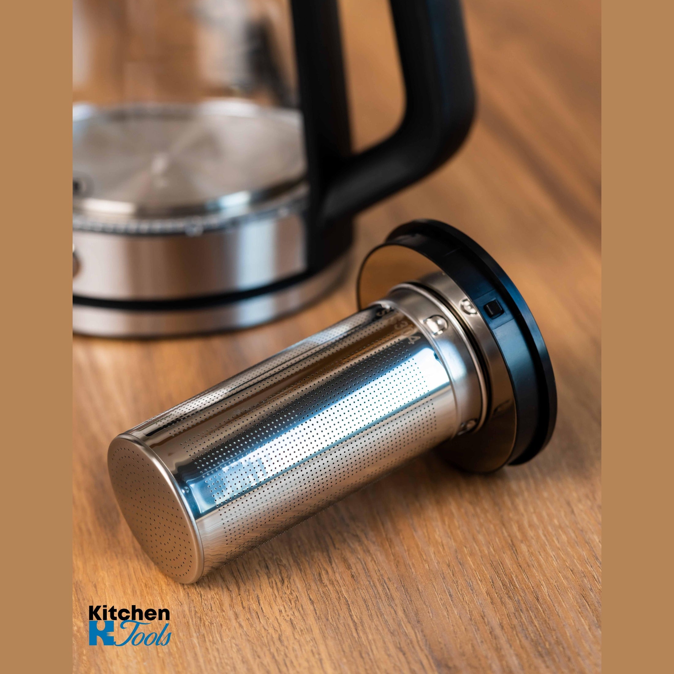 Fierbător electric Rosberg 2L, negru