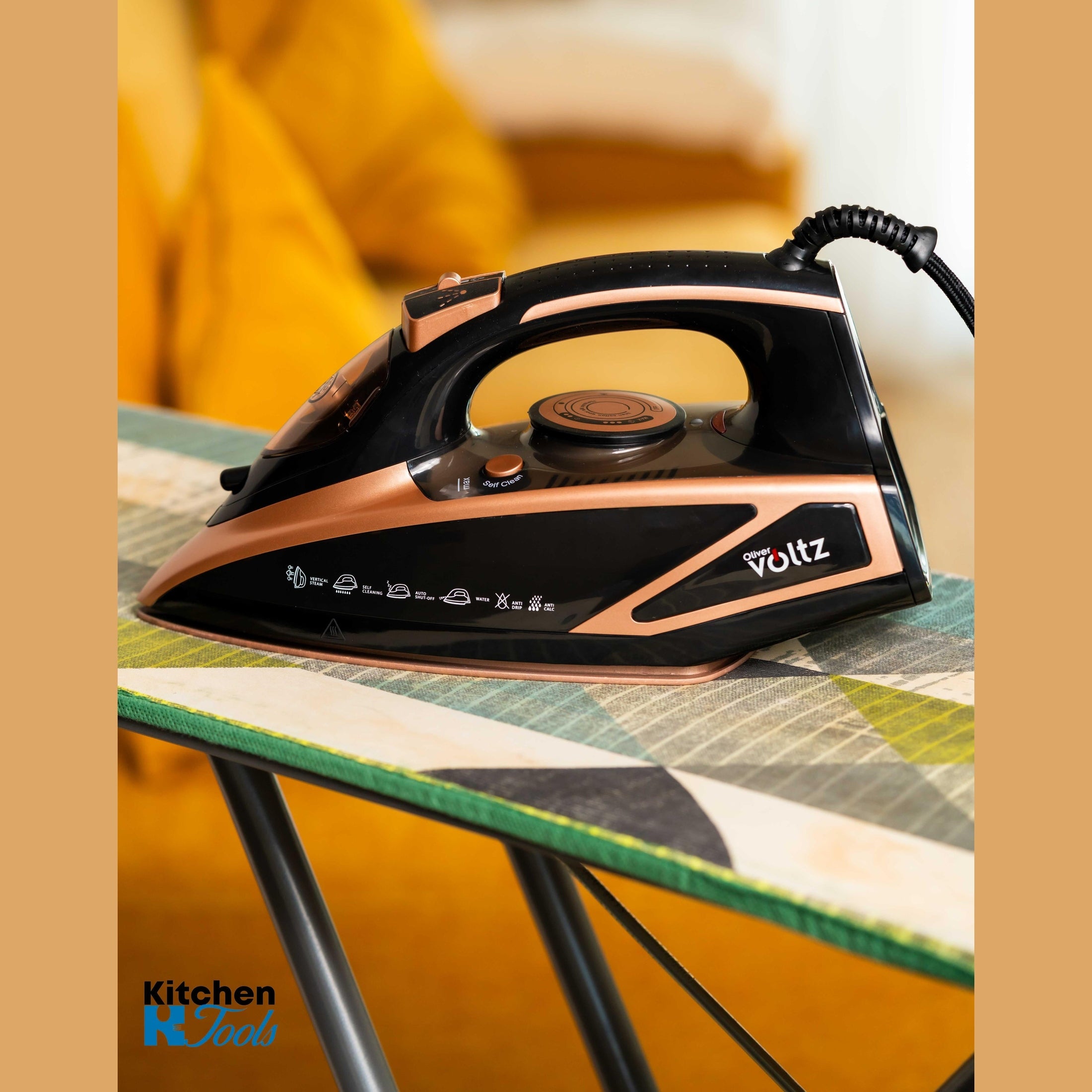 Fier de calcat cu aburi, 3000W, negru