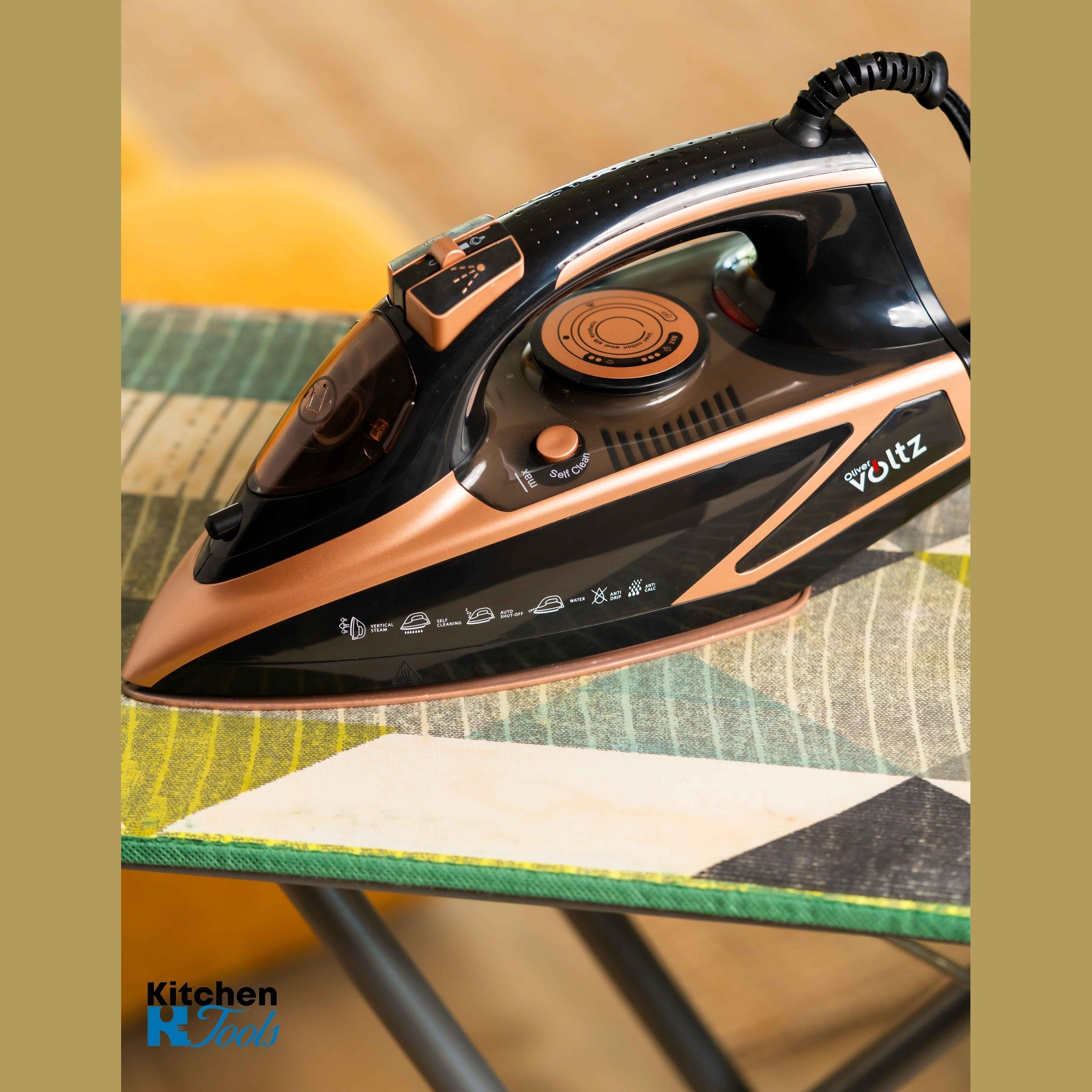 Fier de calcat cu aburi, 3000W, negru