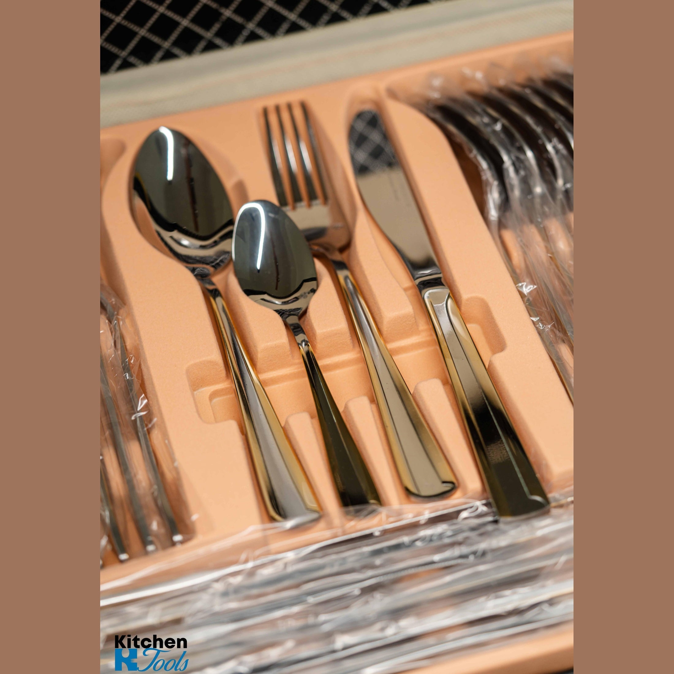 Set Tacâmuri Inox PREMIUM Bohmann 72 Piese, Auriu