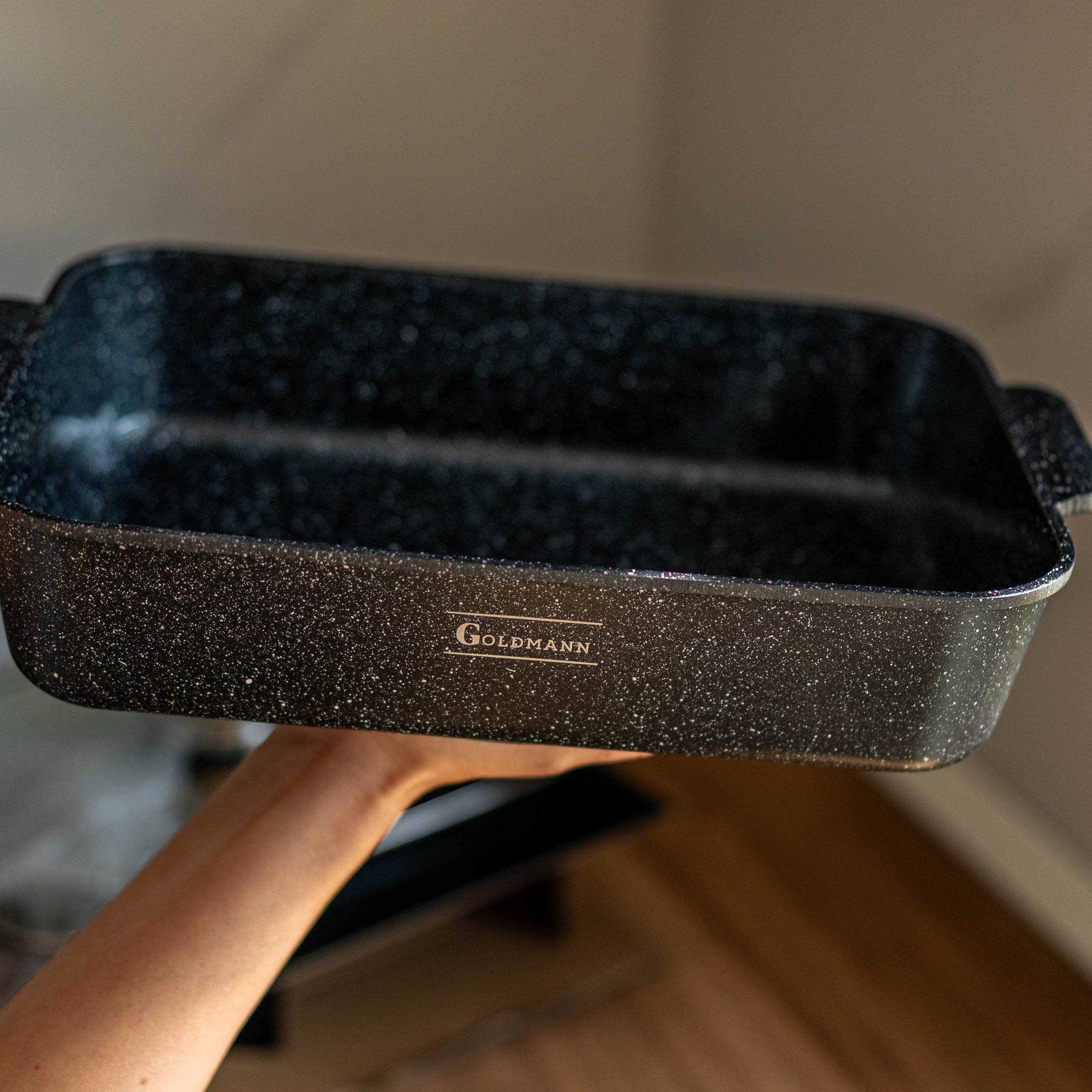 Roaster capac din sticla, 32x23x7.5cm, Interior din marmura, Temperatura de utilizare -20 pana la +220 ° C, 3 Straturi