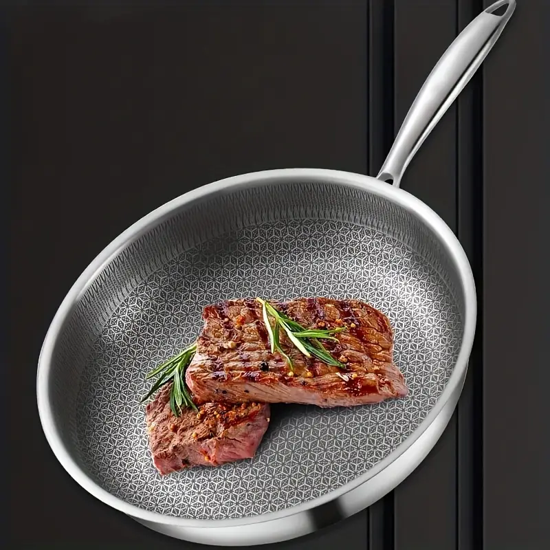 Tigaie WOK hybrid FUSIONHEX PRO, 28x8.5cm, capac sticla, suprafata anti-zgarieturi, acoperire antiaderenta, inox 18/10, Goldmann