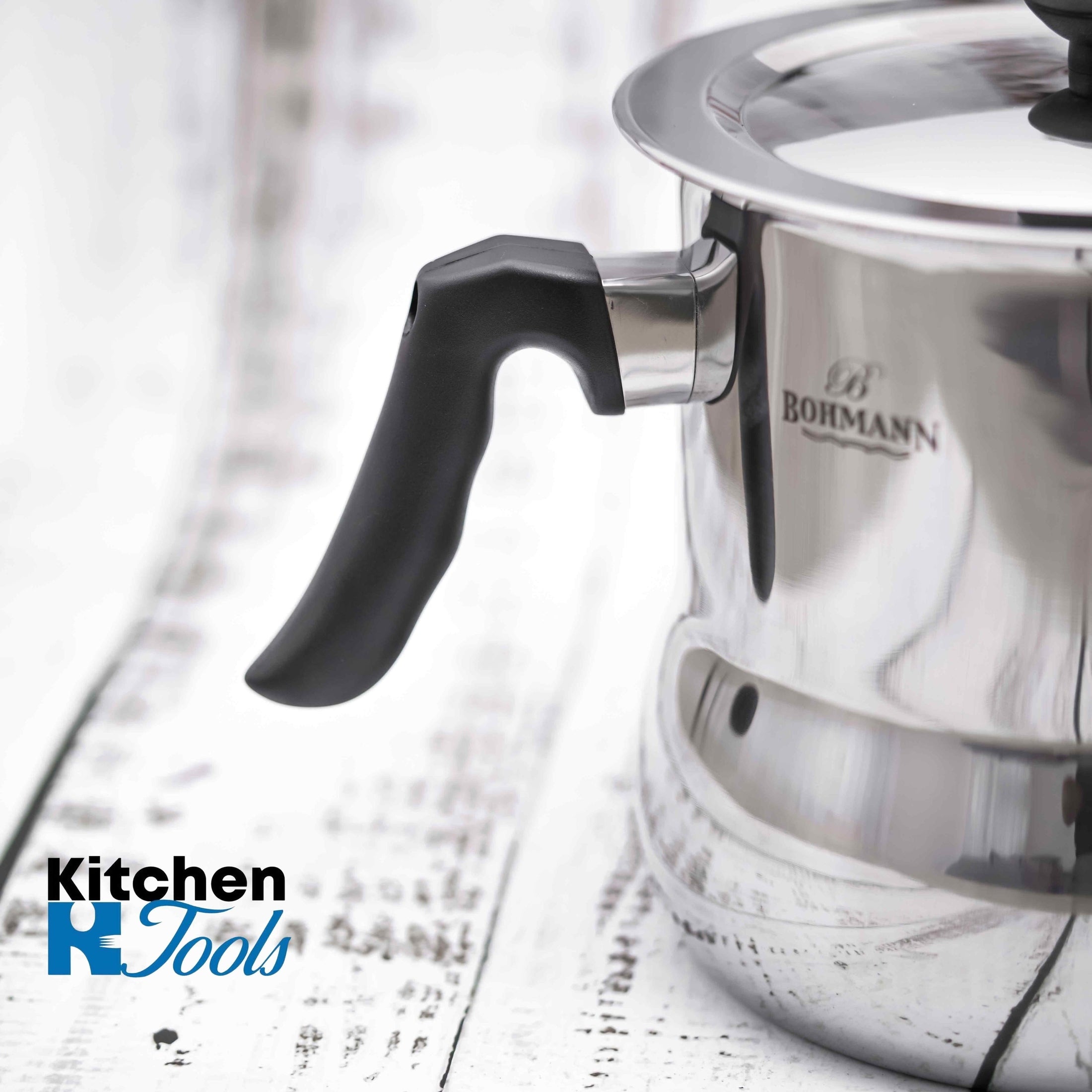 Oala de lapte inox Bohmann 2.5L cu capac și fluier