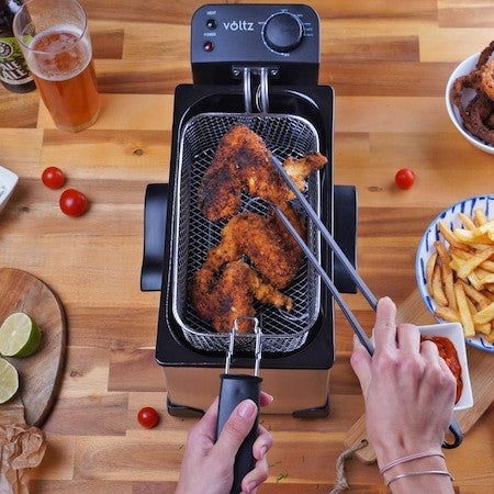 Friteuza Voltz 3L, 2200W, inox argintiu/negru