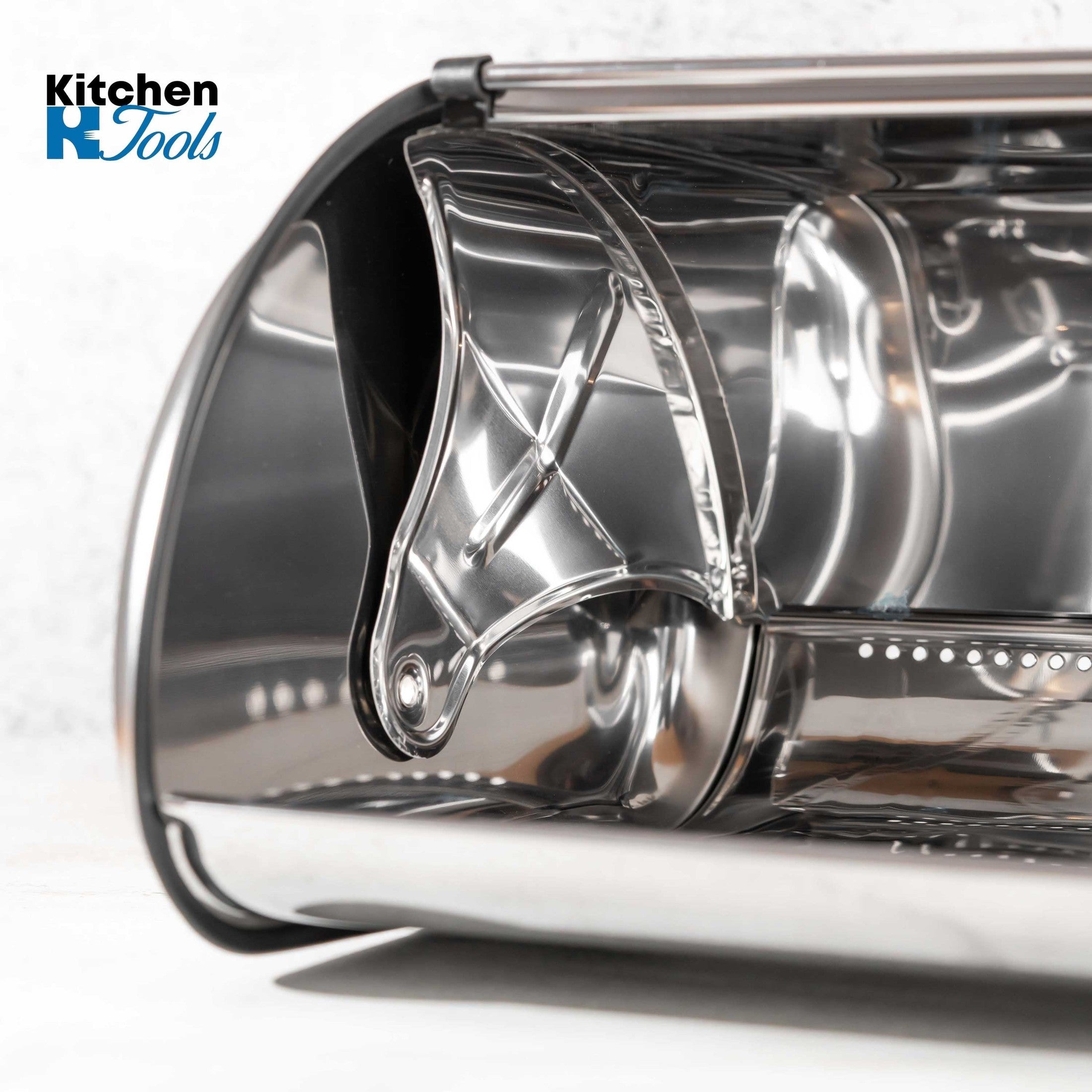 Cutie Inox pentru Pâine Bohmann, elegantă și compactă