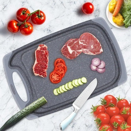 Tocator din plastic gri, 40x24 cm, antialunecare