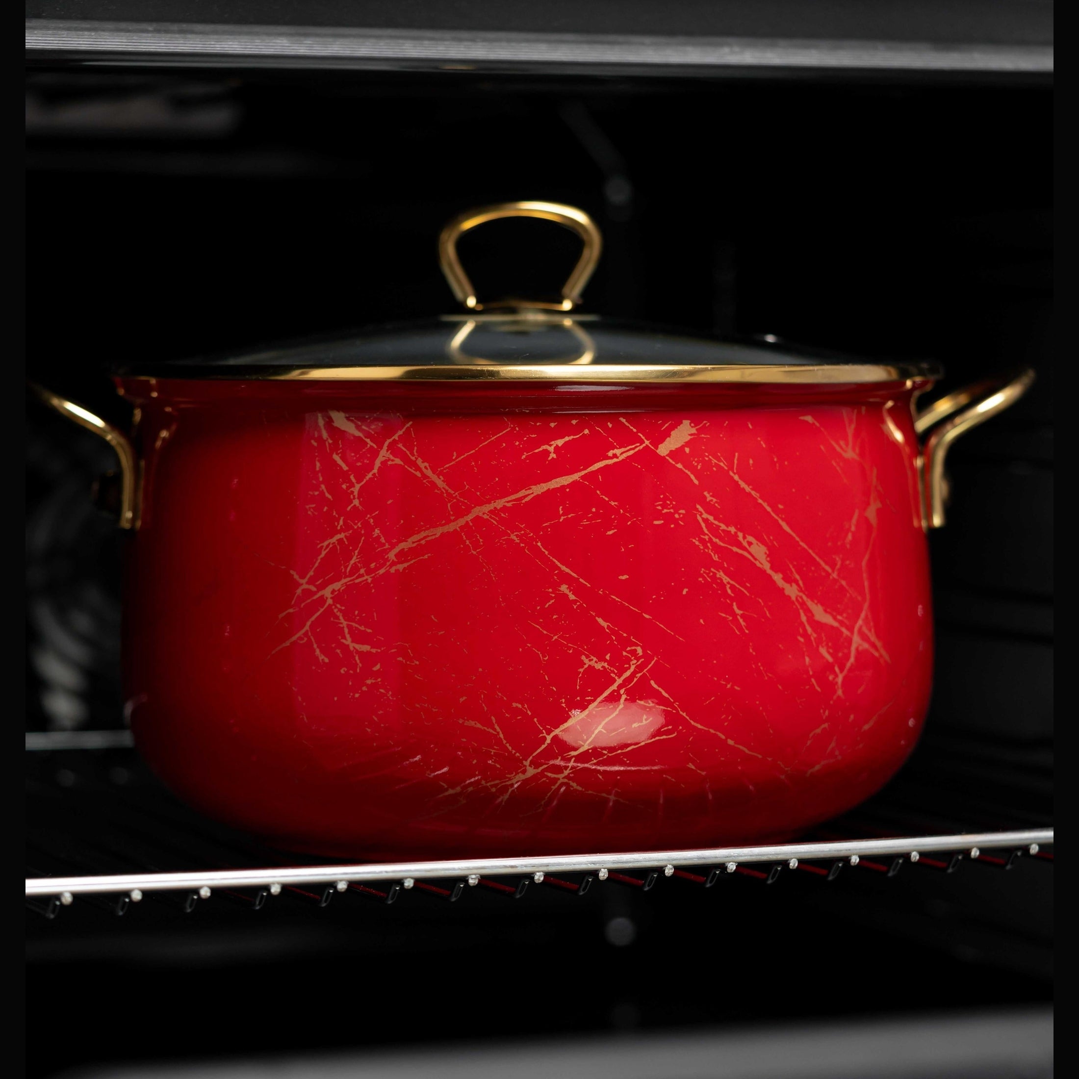 Cratiță emailată Goldmann roșie cu capac sticlă