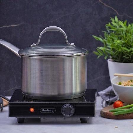 Plita ceramică Rosberg, 2000W, neagră, modernă