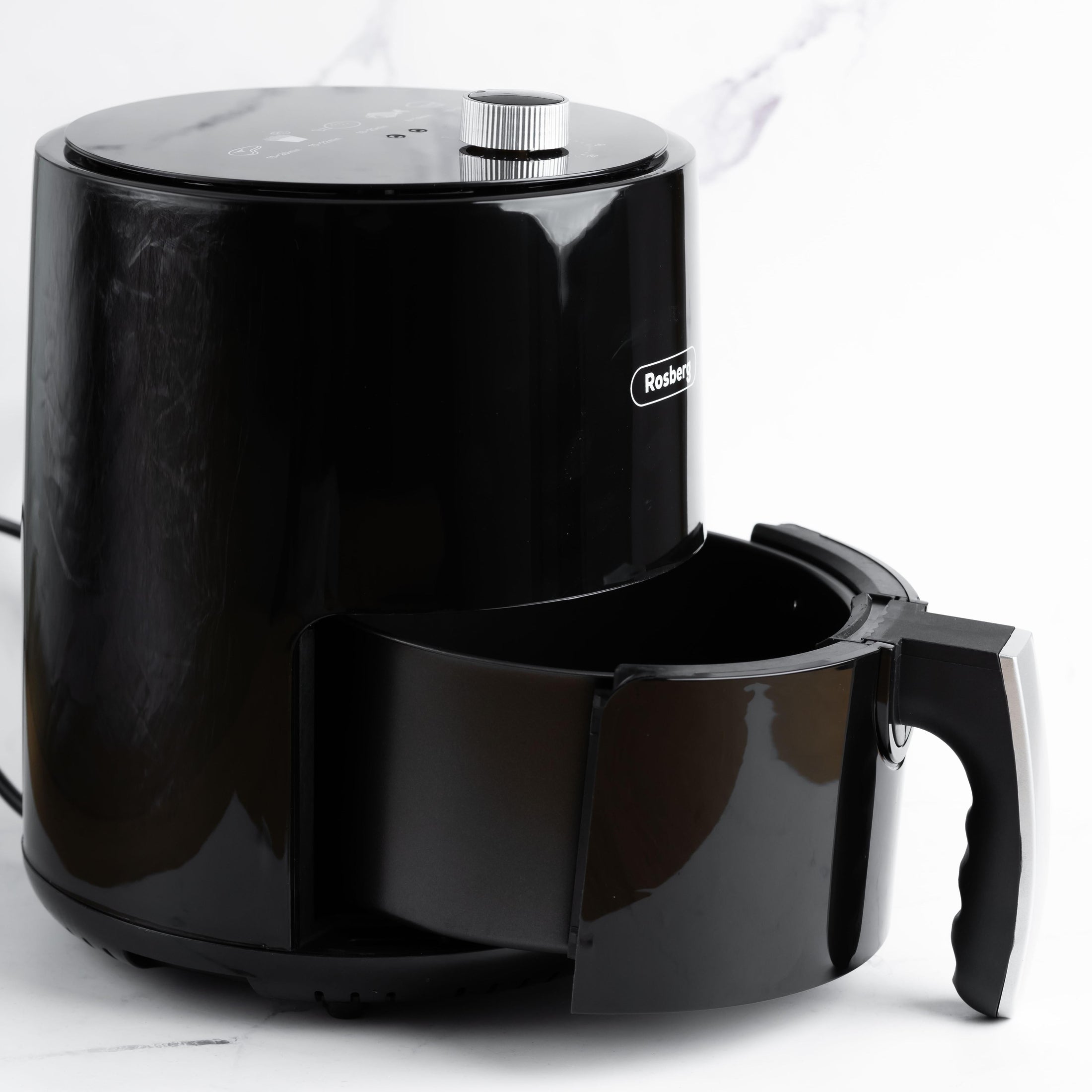 Friteuza AirFryer fără ulei, compactă și ușor de curățat