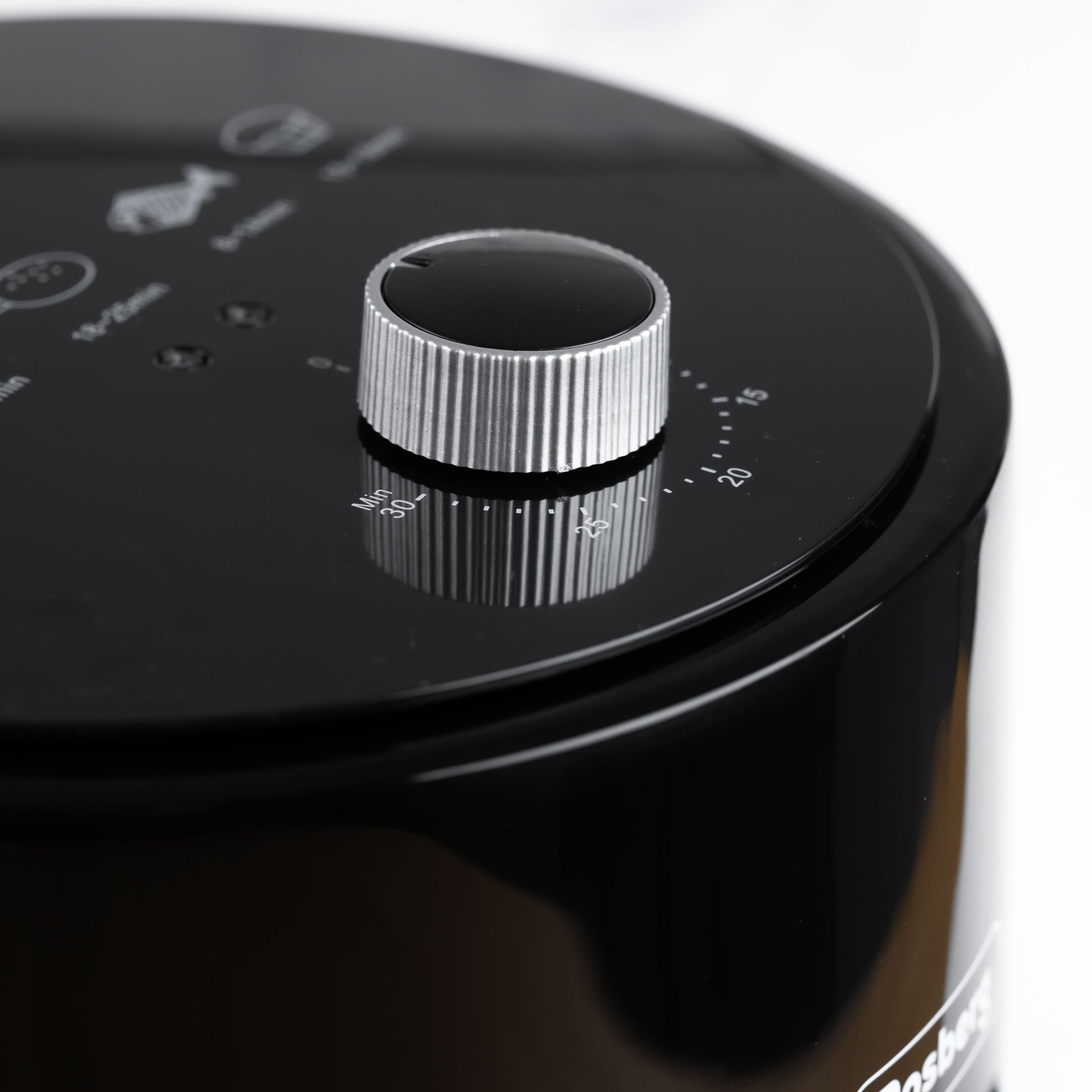 Friteuza AirFryer fără ulei, compactă și ușor de curățat