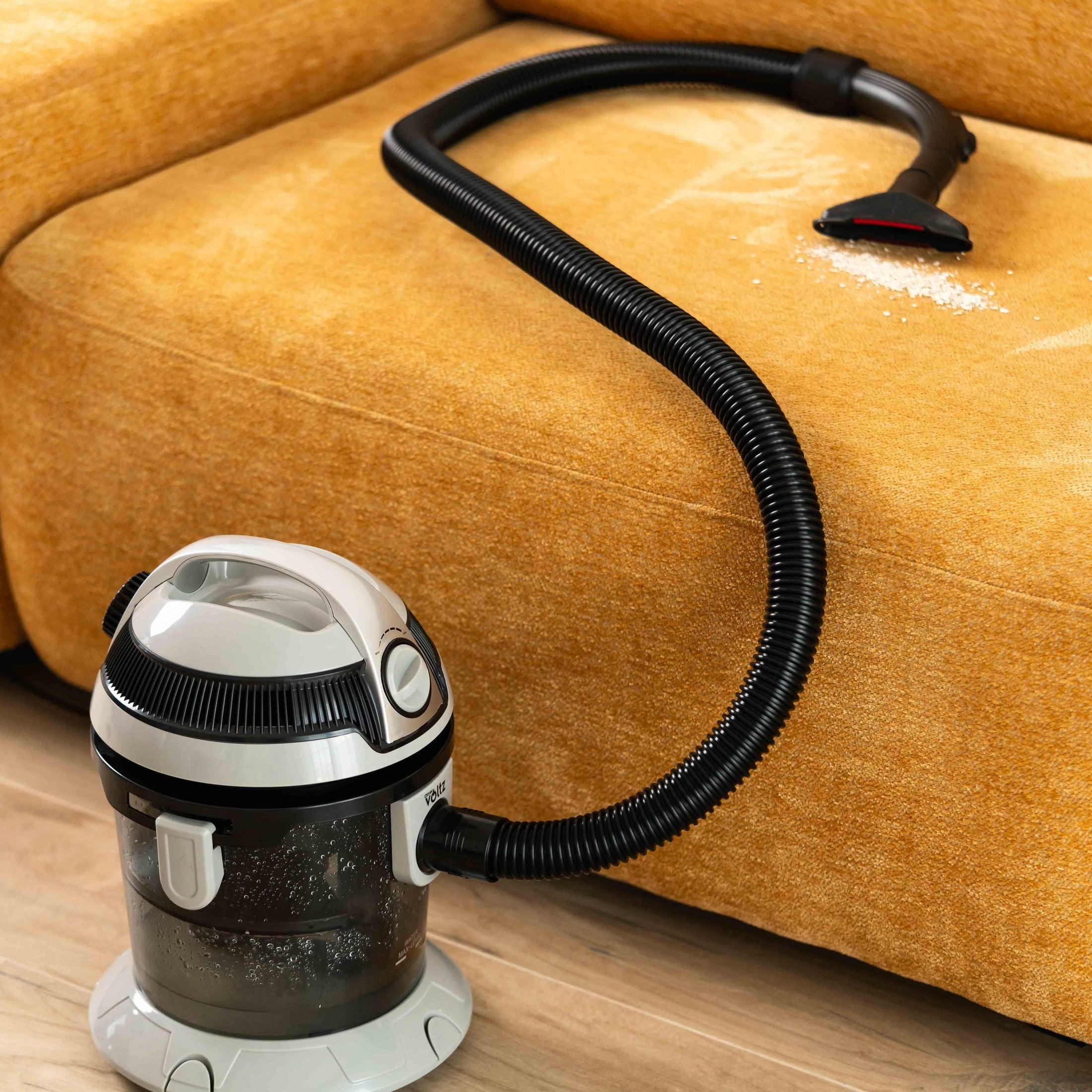 Aspirator Oliver Voltz cu Filtrare Apa, Gri
