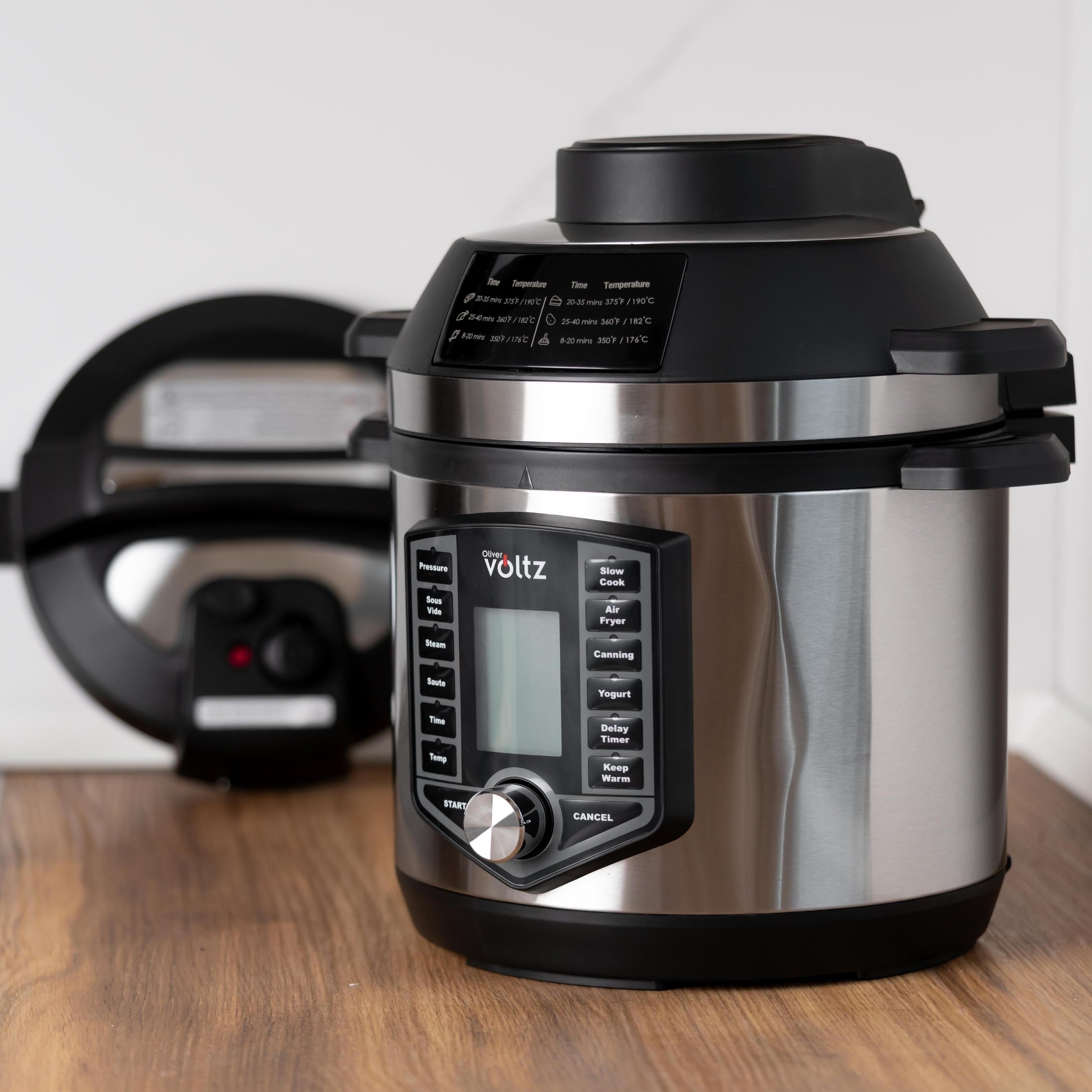 Oală sub presiune & Friteuză aer 2 în 1 Oliver Voltz