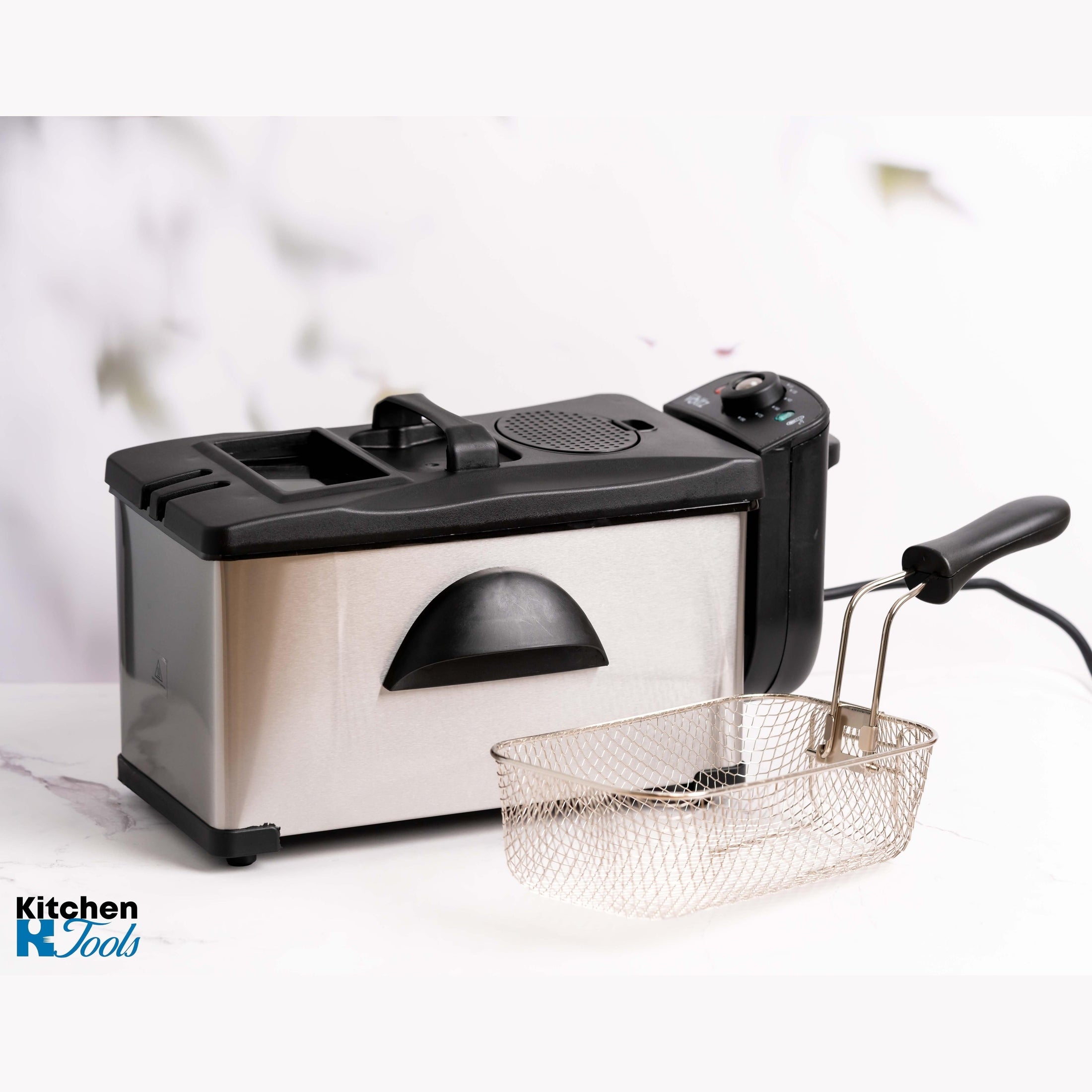 Friteuza Voltz 3L, 2200W, inox argintiu/negru