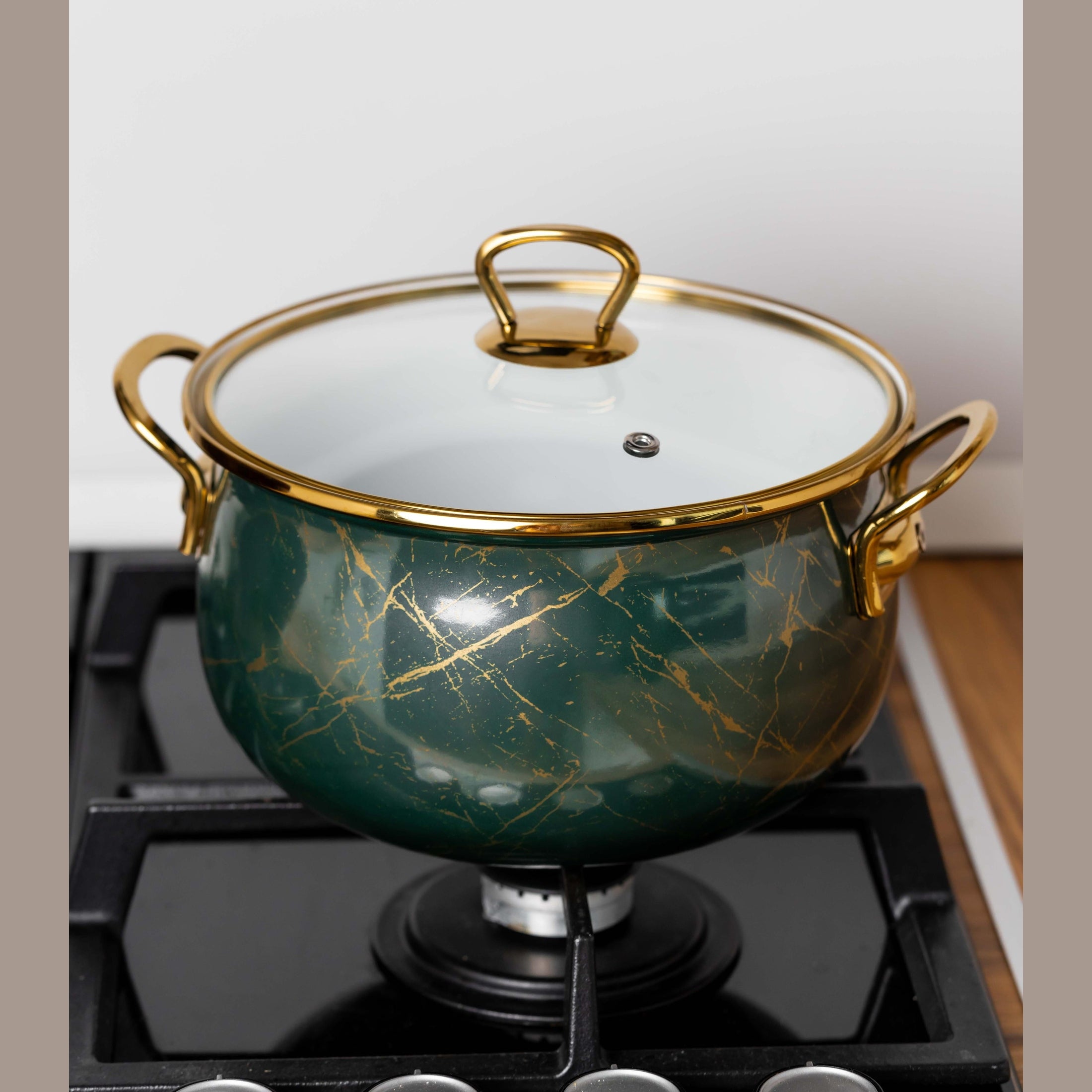 Cratita emailata Goldmann verde Smarald cu capac sticla