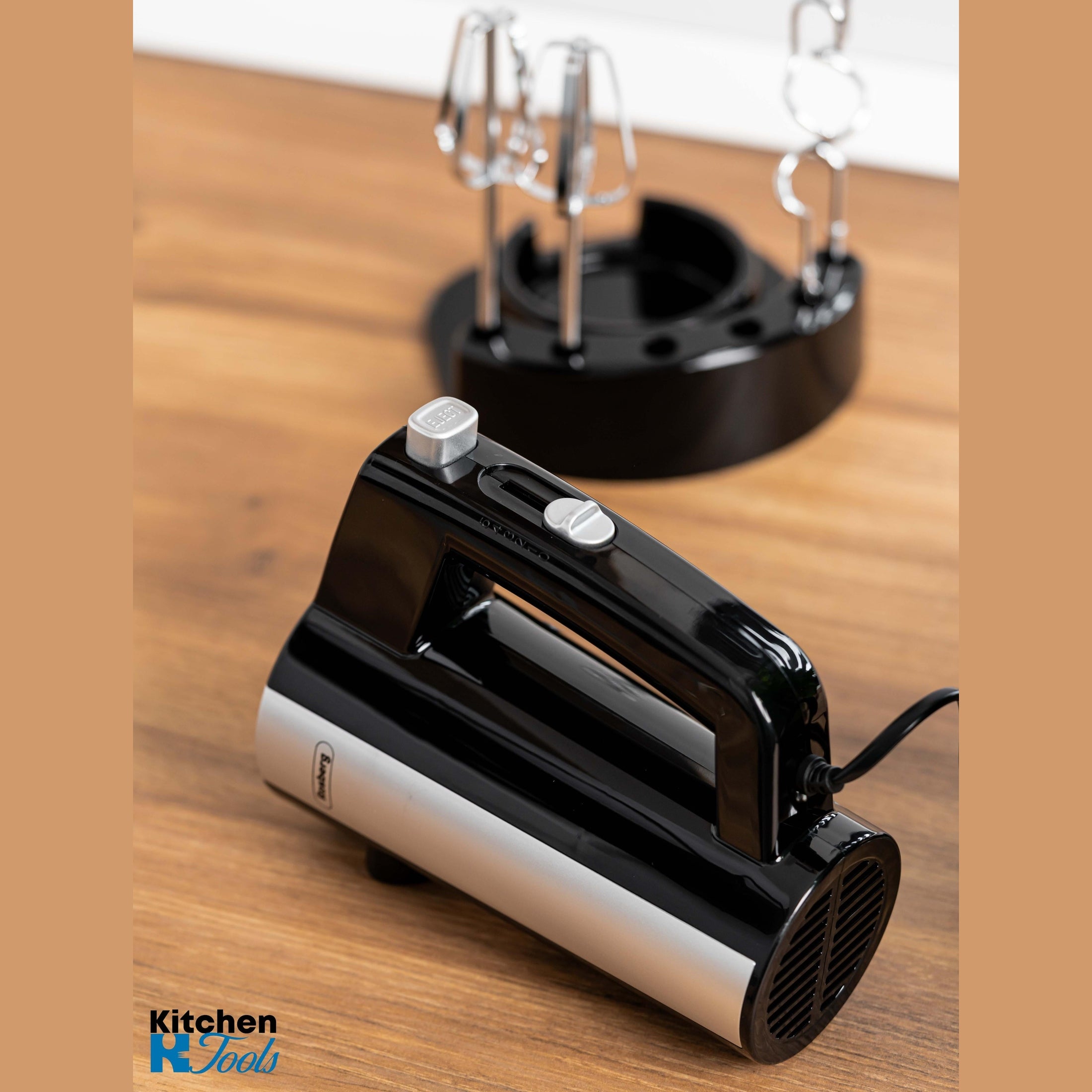 Mixer Rosberg, Negru/Argintiu, cu suport și accesorii