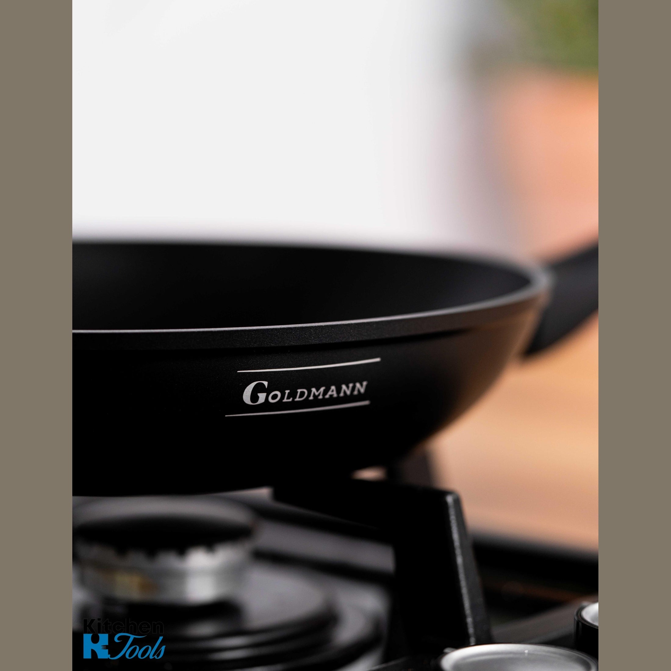 Tigaie antiaderentă din titan cu senzor Goldmann