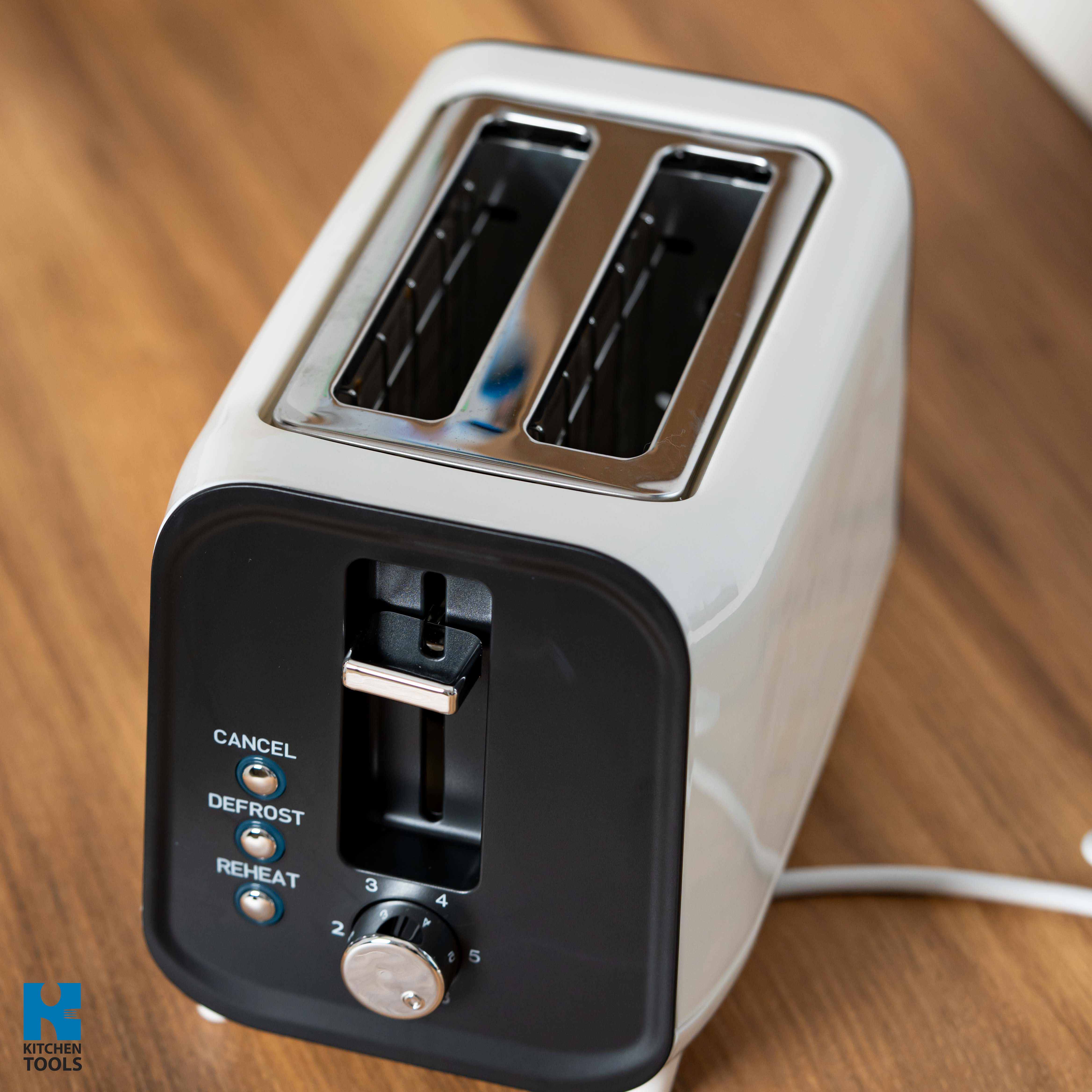 Prajitor de paine, 2 felii, 3 functii, 800W, Cool Touch, control electronic, functie decongelare, Oliver Voltz, alb