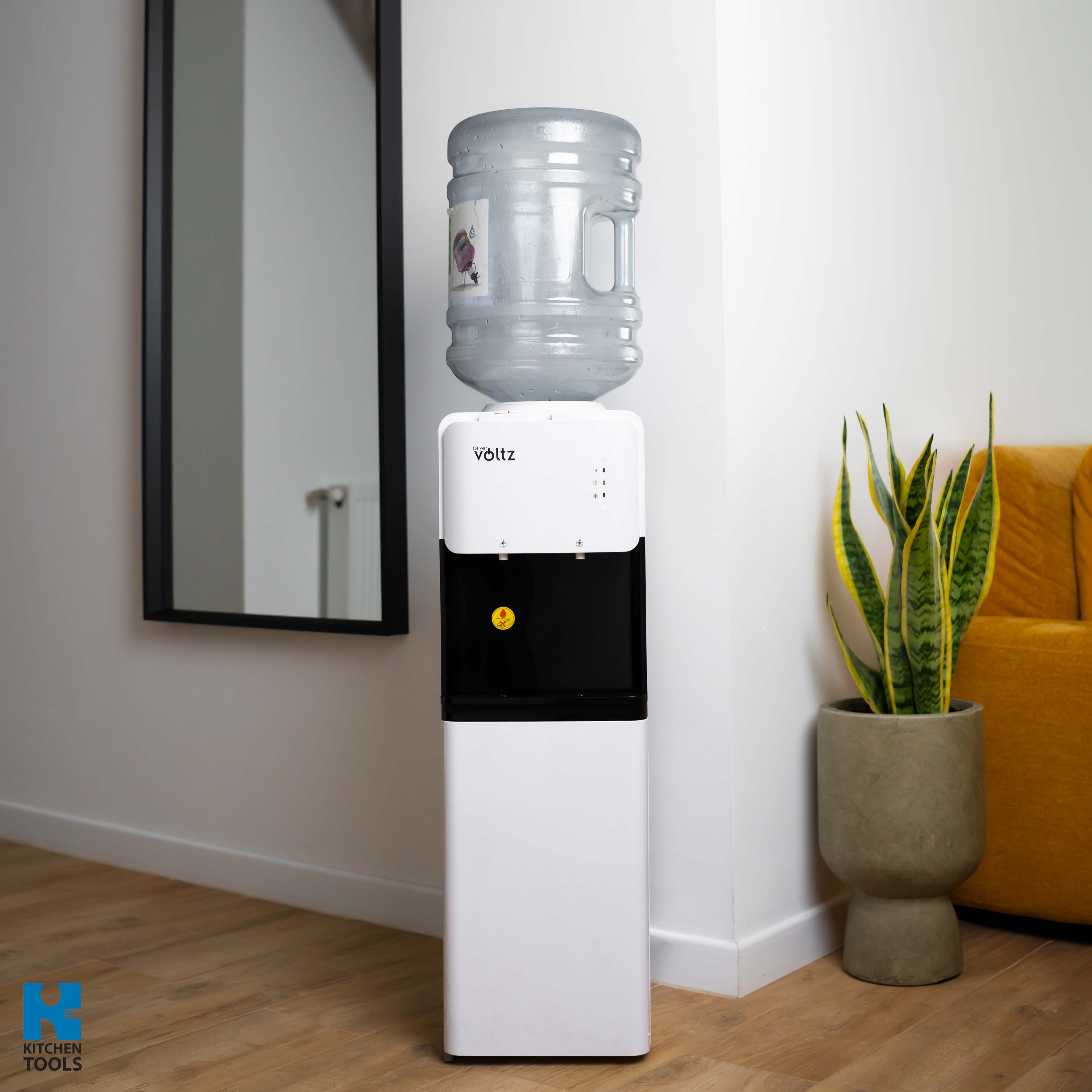 Dozator de apa, apa calda/rece, rezervor inox, temperatura 10°C-90°C, Oliver Voltz, alb