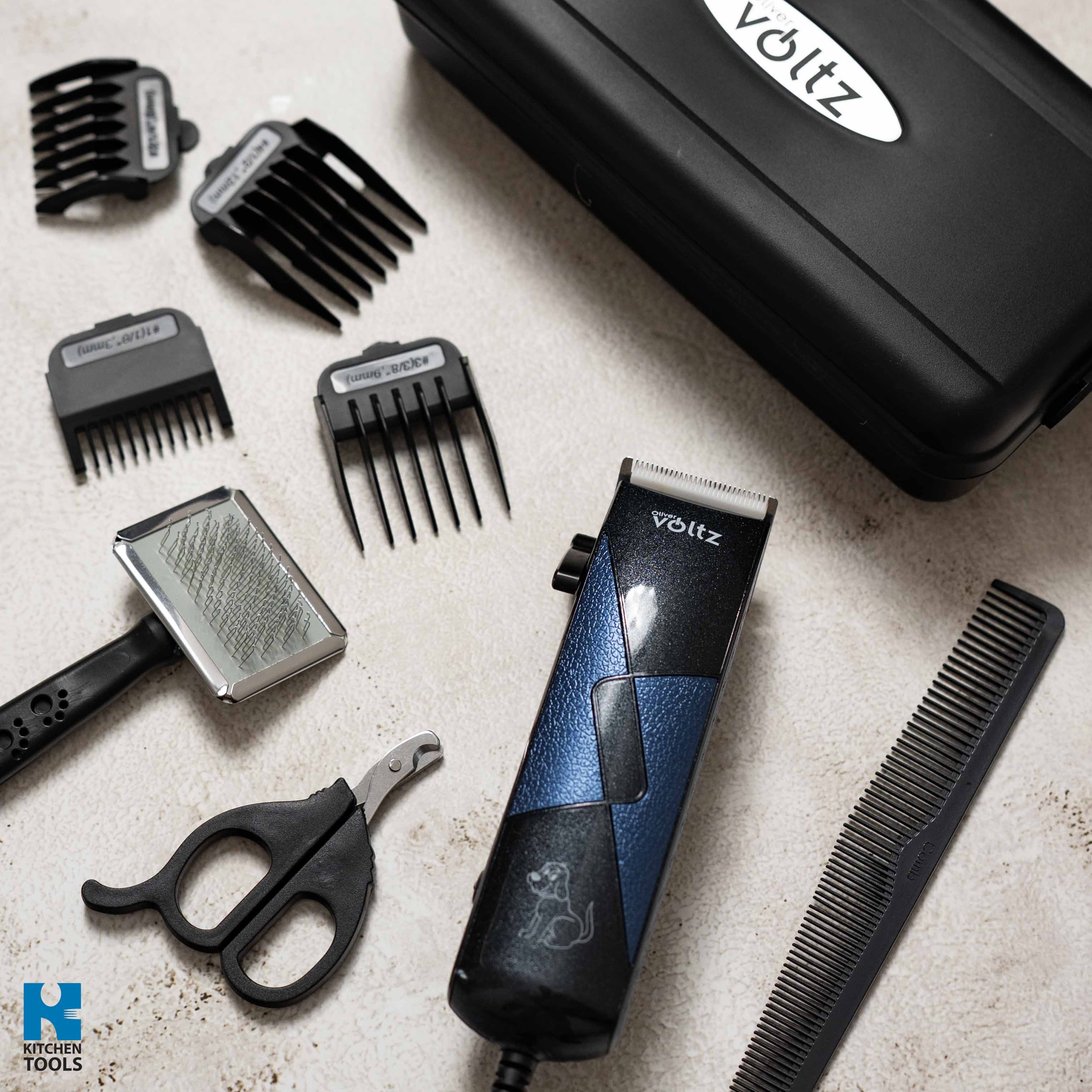 Masina pentru tuns animale de companie, 7W, 4 piepteni, lame ceramice, cutie depozitare, Oliver Voltz, negru