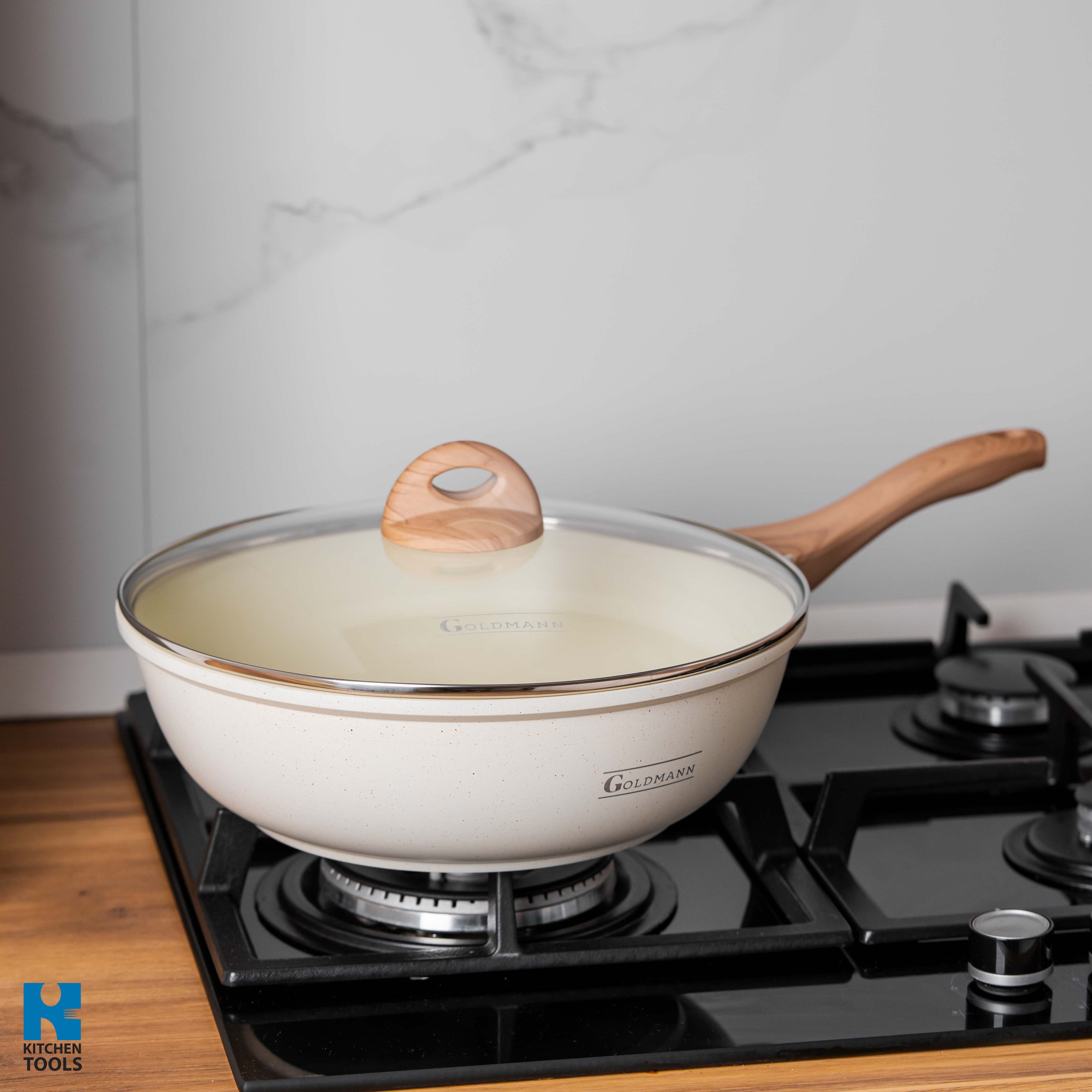 Tigaie Wok aluminiu turnat, 30x9.5 cm, Goldmann, capac termorezistent, acoperire ceramica, maner soft touch