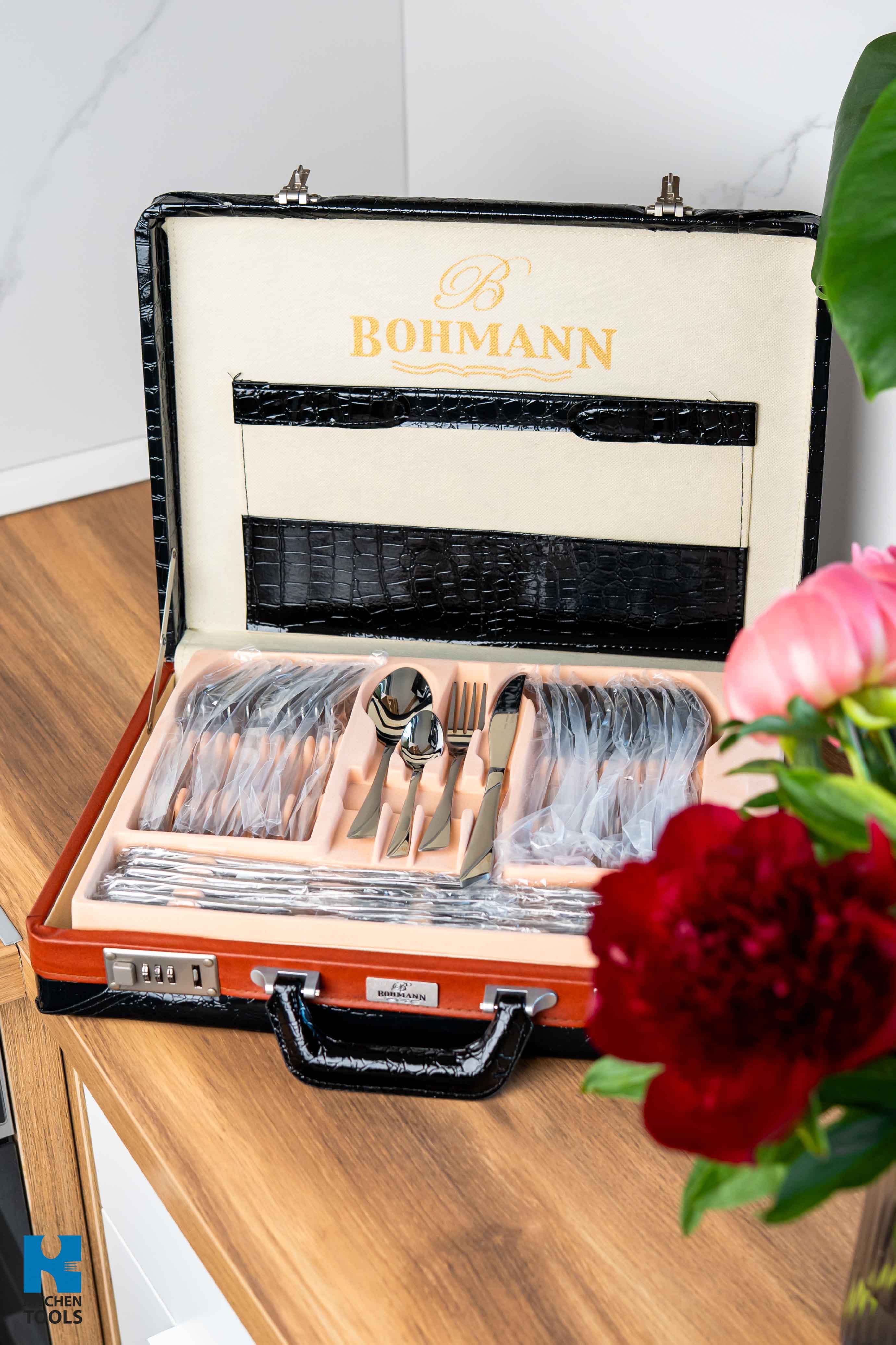 Set tacamuri din inox 72 piese Bohmann, cu diplomat negru, model satinat