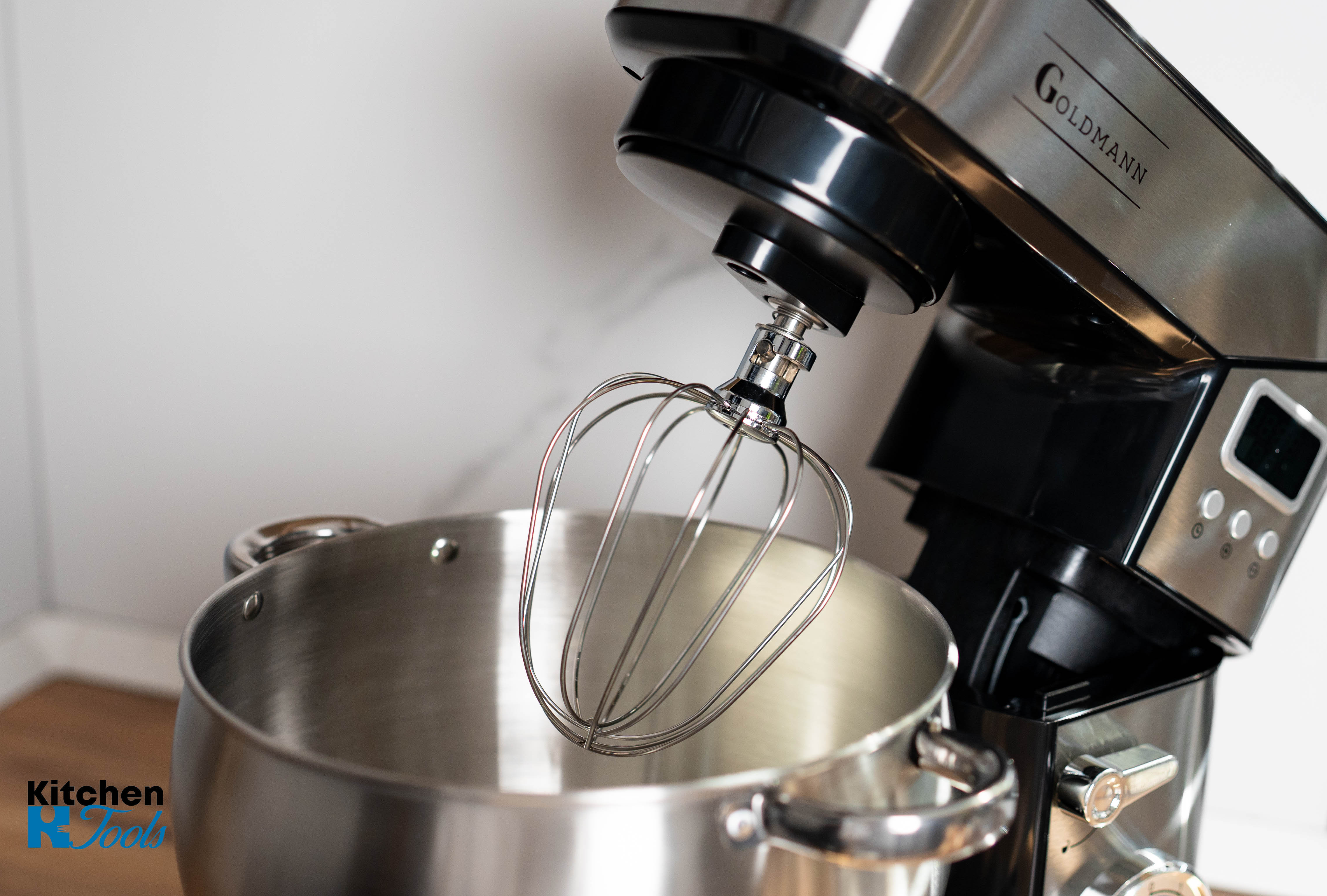 Mixer planetar, 2800 W, Bol 10 L Inox, 5 Accesorii, 6 Viteze, Timer/Cronometru, Angrenaje metalice, Carcasa inox, GOLDMANN, Gri