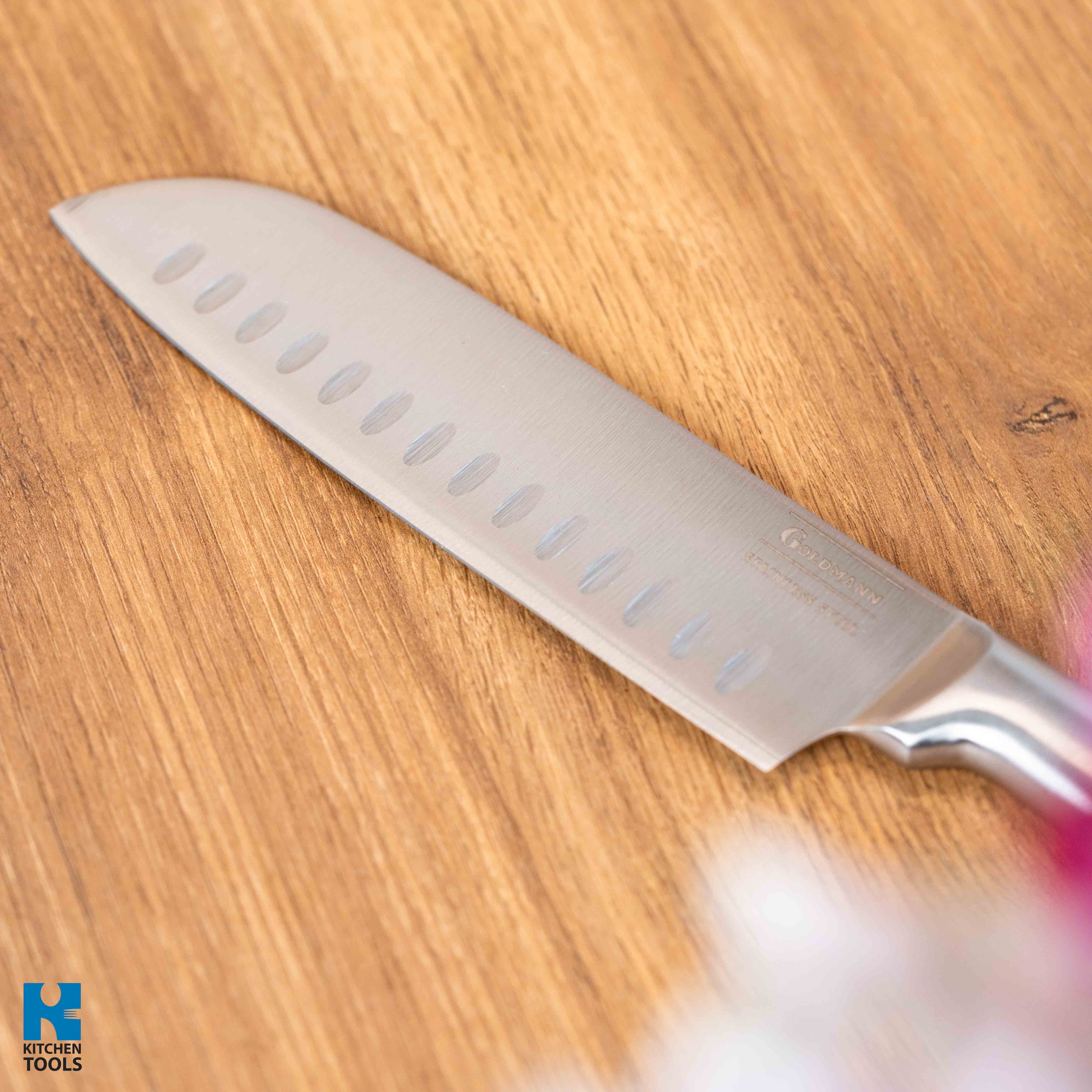 Cutit Santoku din otel inoxidabil, 2.5mm grosimea lamei, 16.5cm lungime, Goldmann