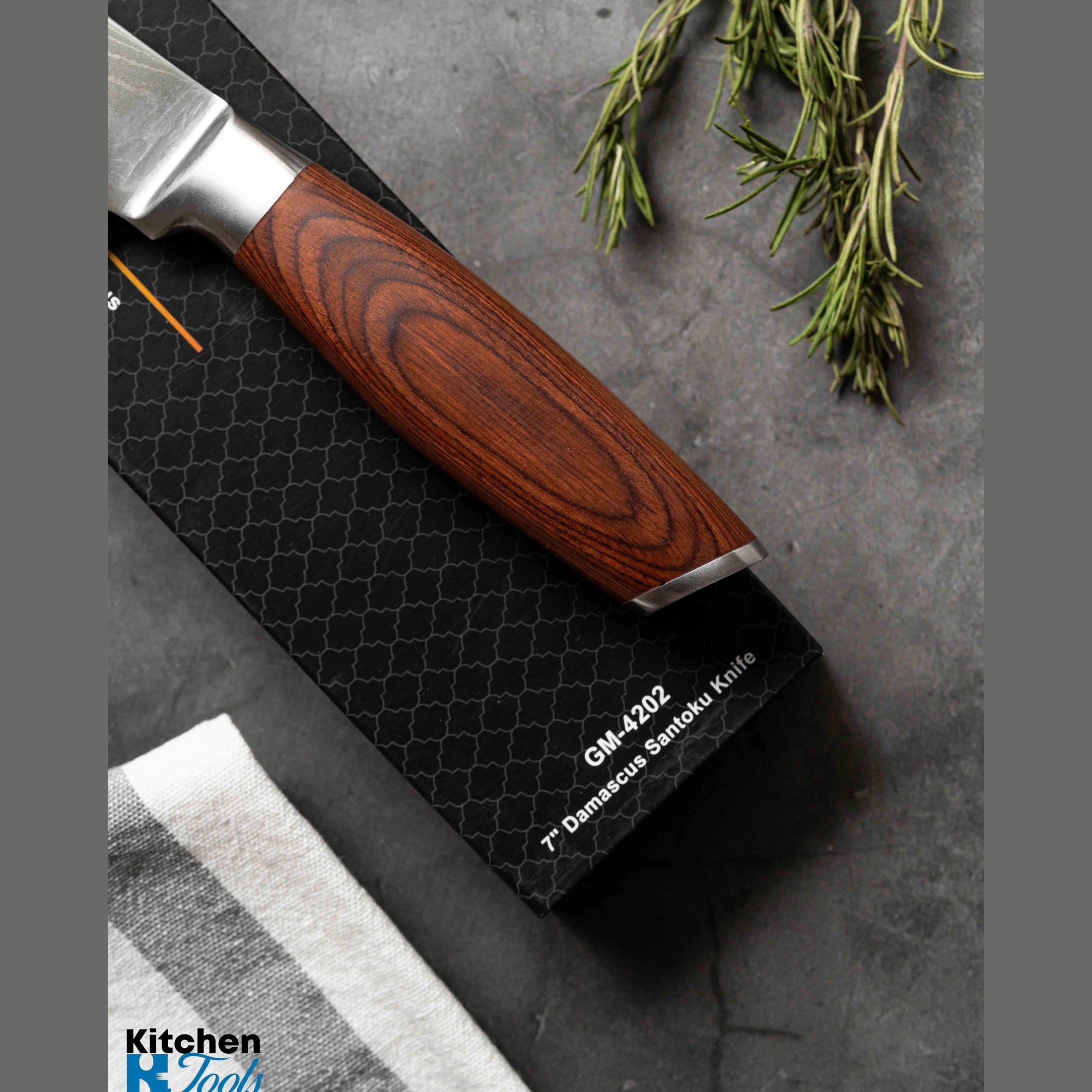 Cuțit profesional DAMASC, VG10, 67 Straturi, maner lemn