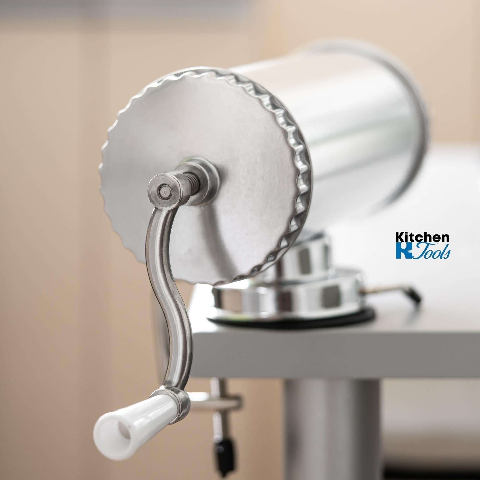 Aparat umplut cârnați 2.5kg cu accesorii