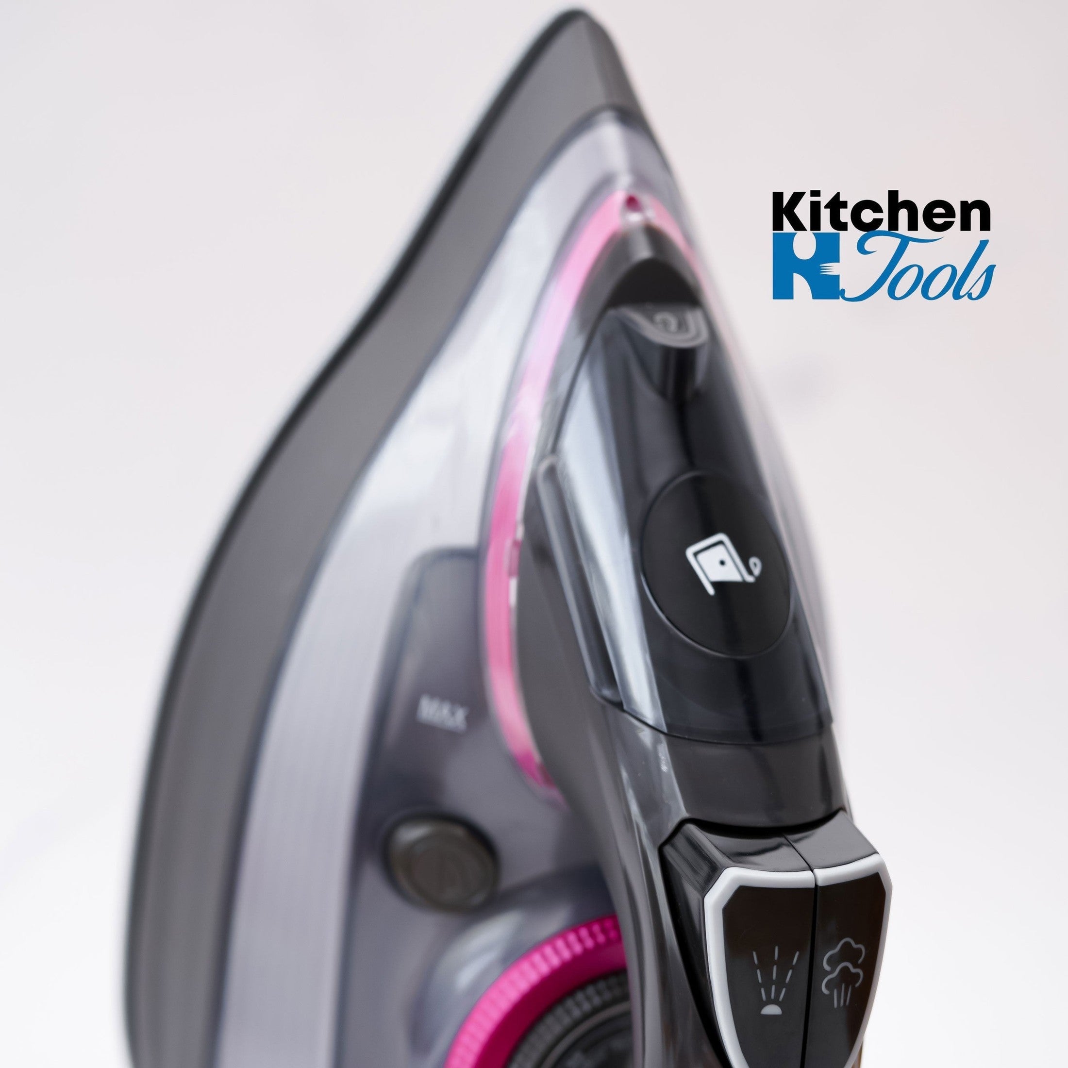 Fier de calcat Voltz cu aburi, 2600W, negru