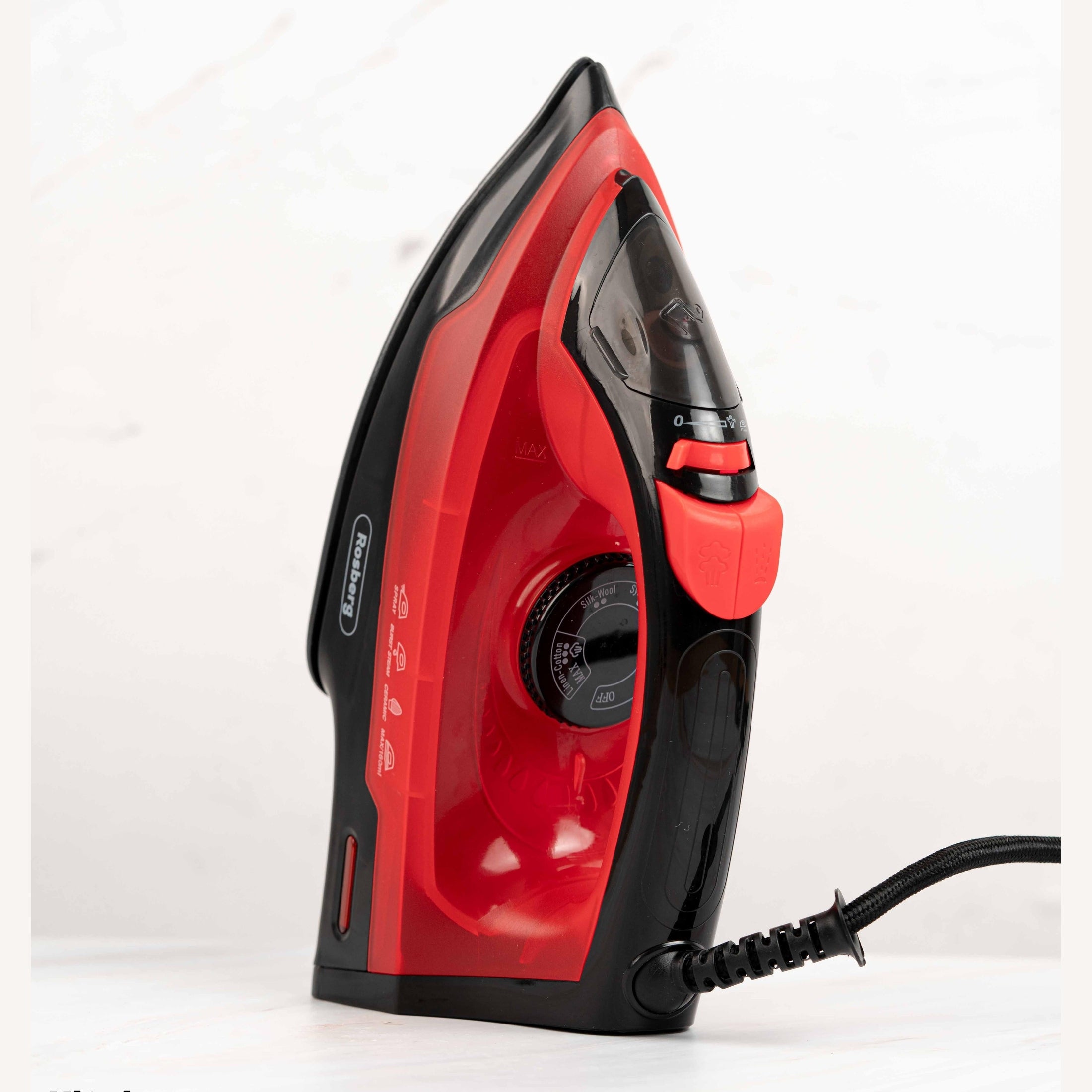 Fier de calcat Rosberg 2200W, acoperire ceramica