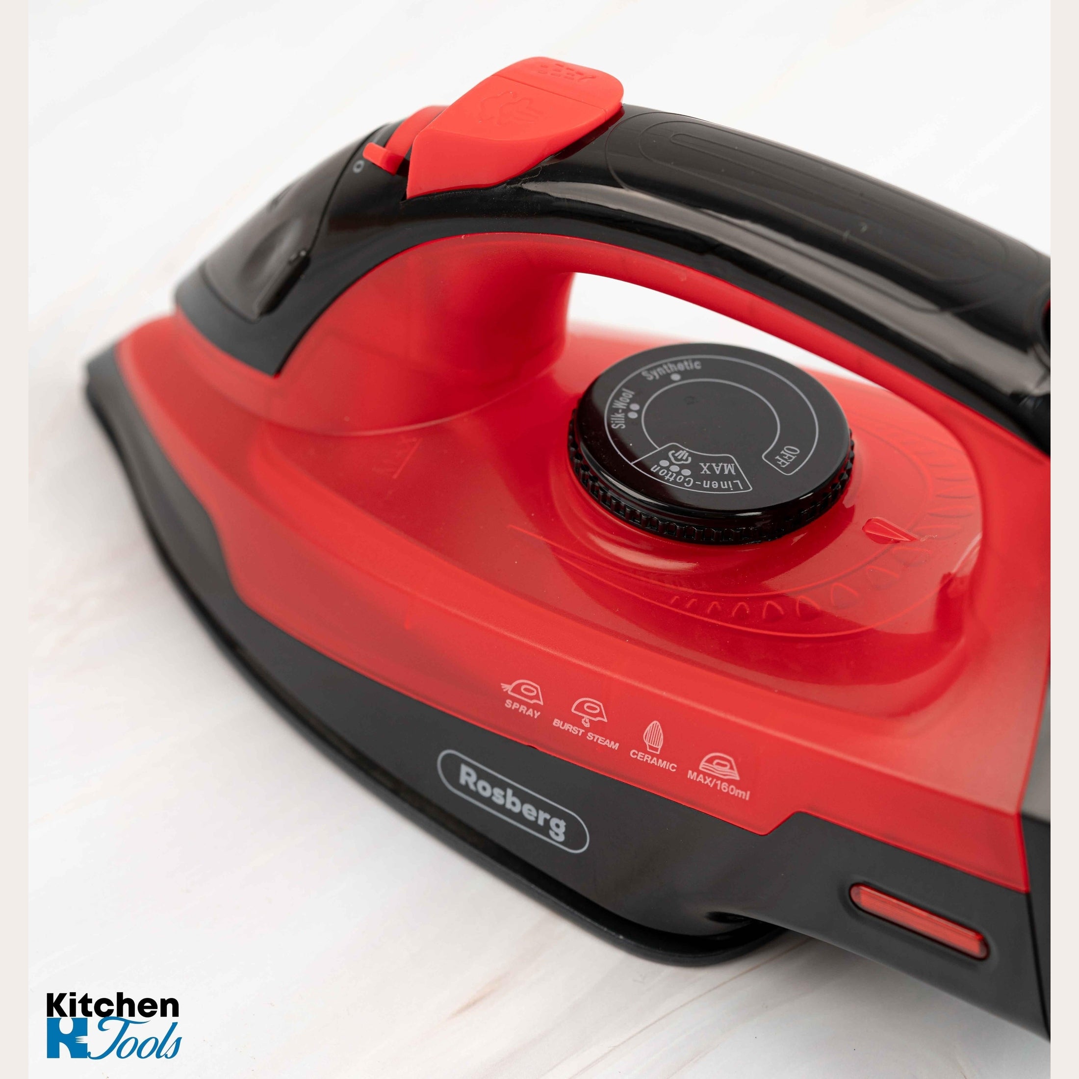 Fier de calcat Rosberg 2200W, acoperire ceramica