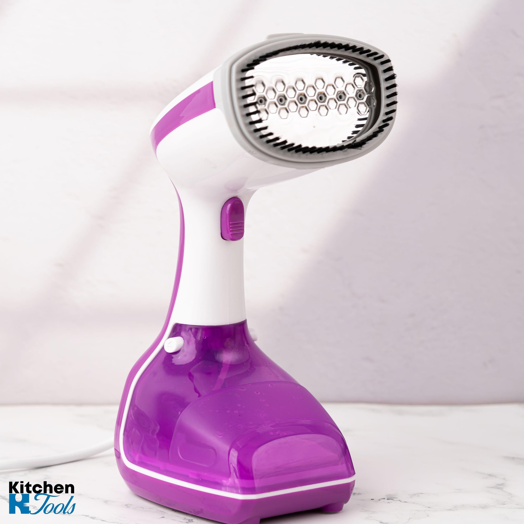 Aparat de calcat vertical cu aburi Oliver Voltz, roz