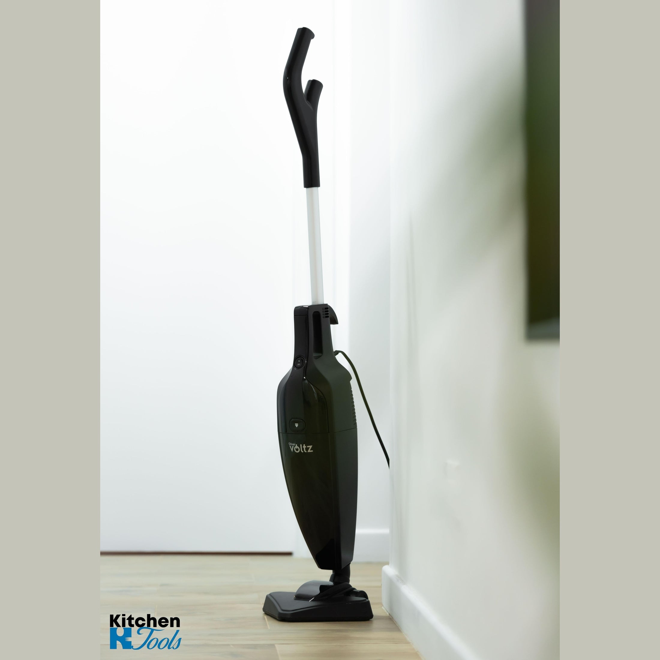 Aspirator Oliver Voltz Negru, 800W, 2000ml