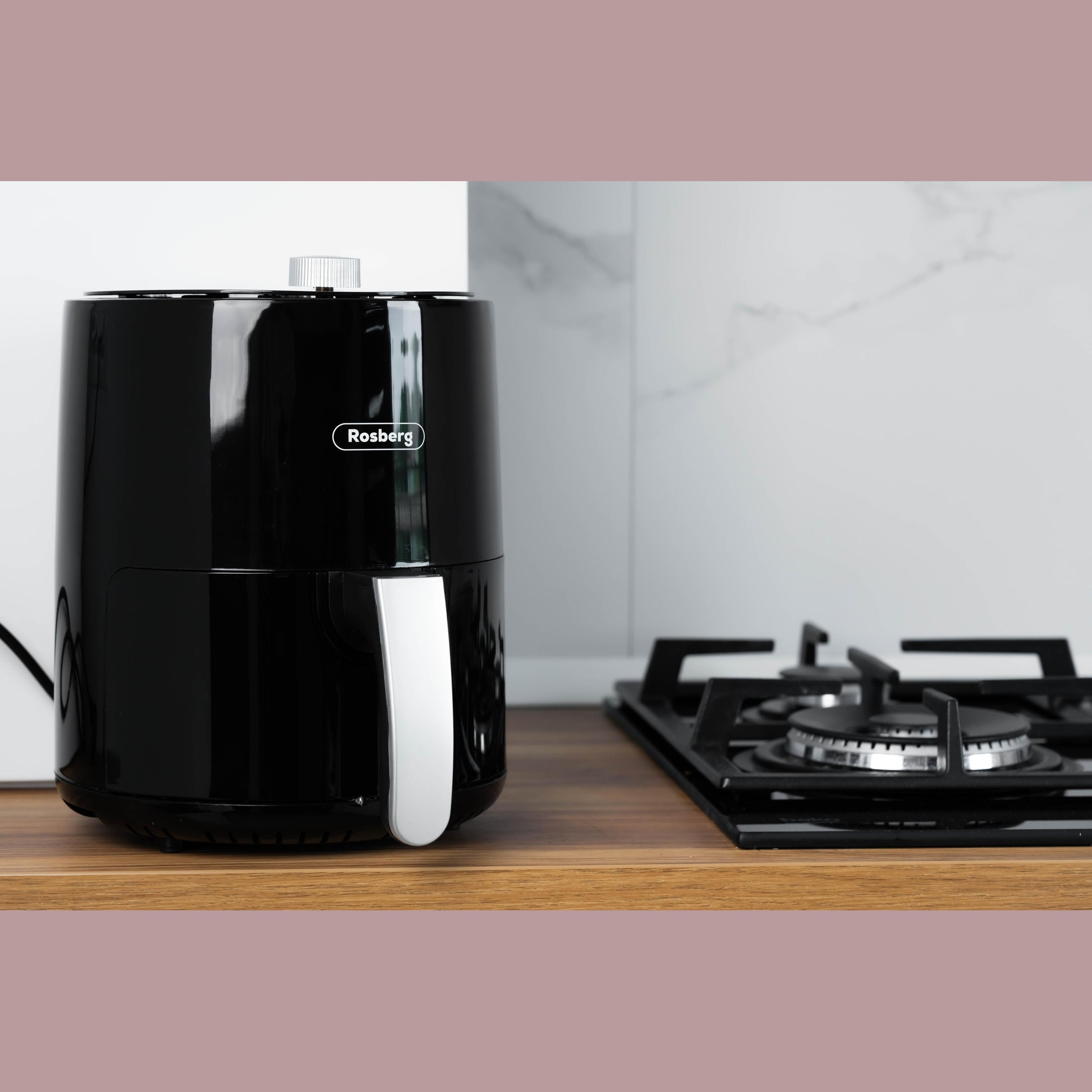 Friteuza AirFryer fără ulei, compactă și ușor de curățat