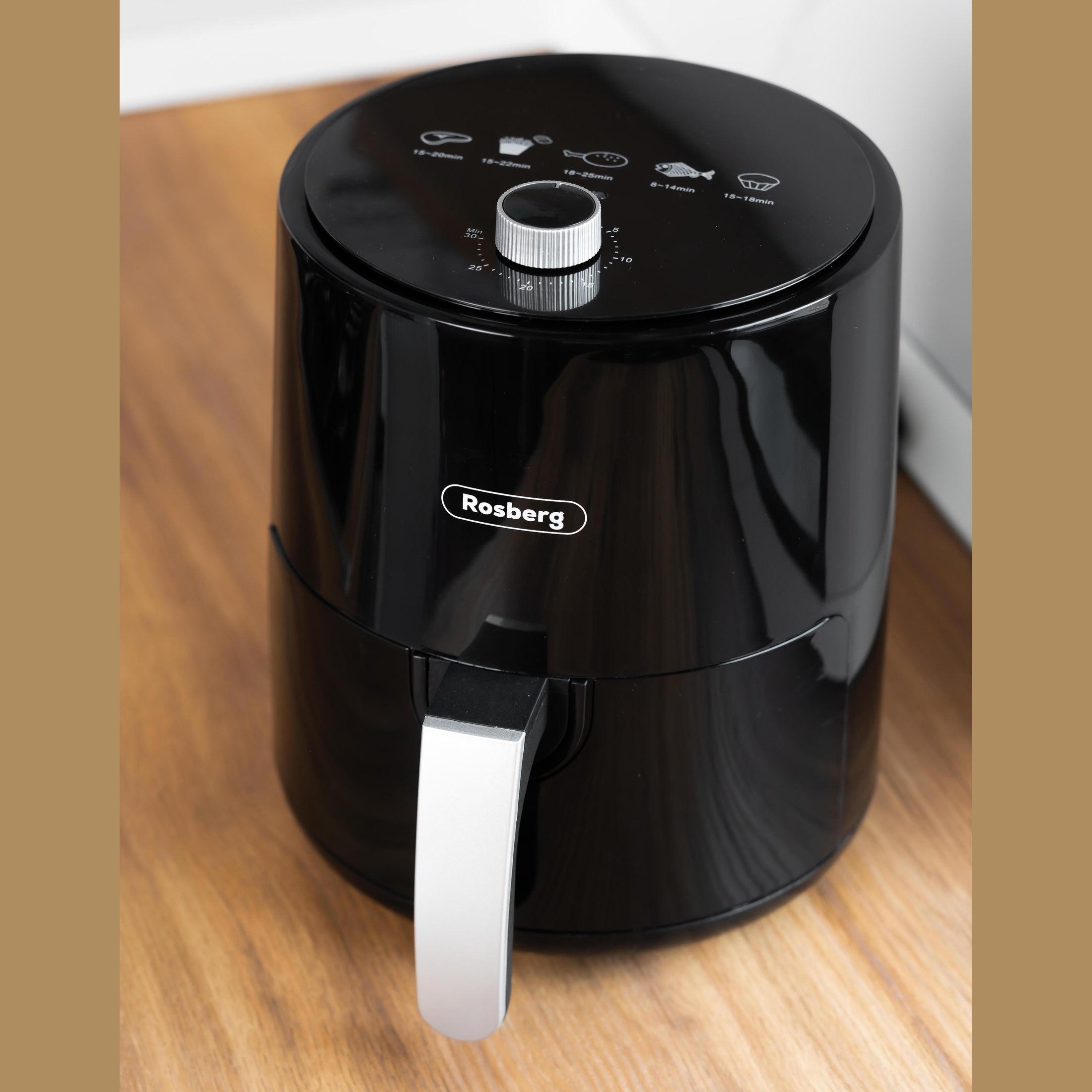 Friteuza AirFryer fără ulei, compactă și ușor de curățat