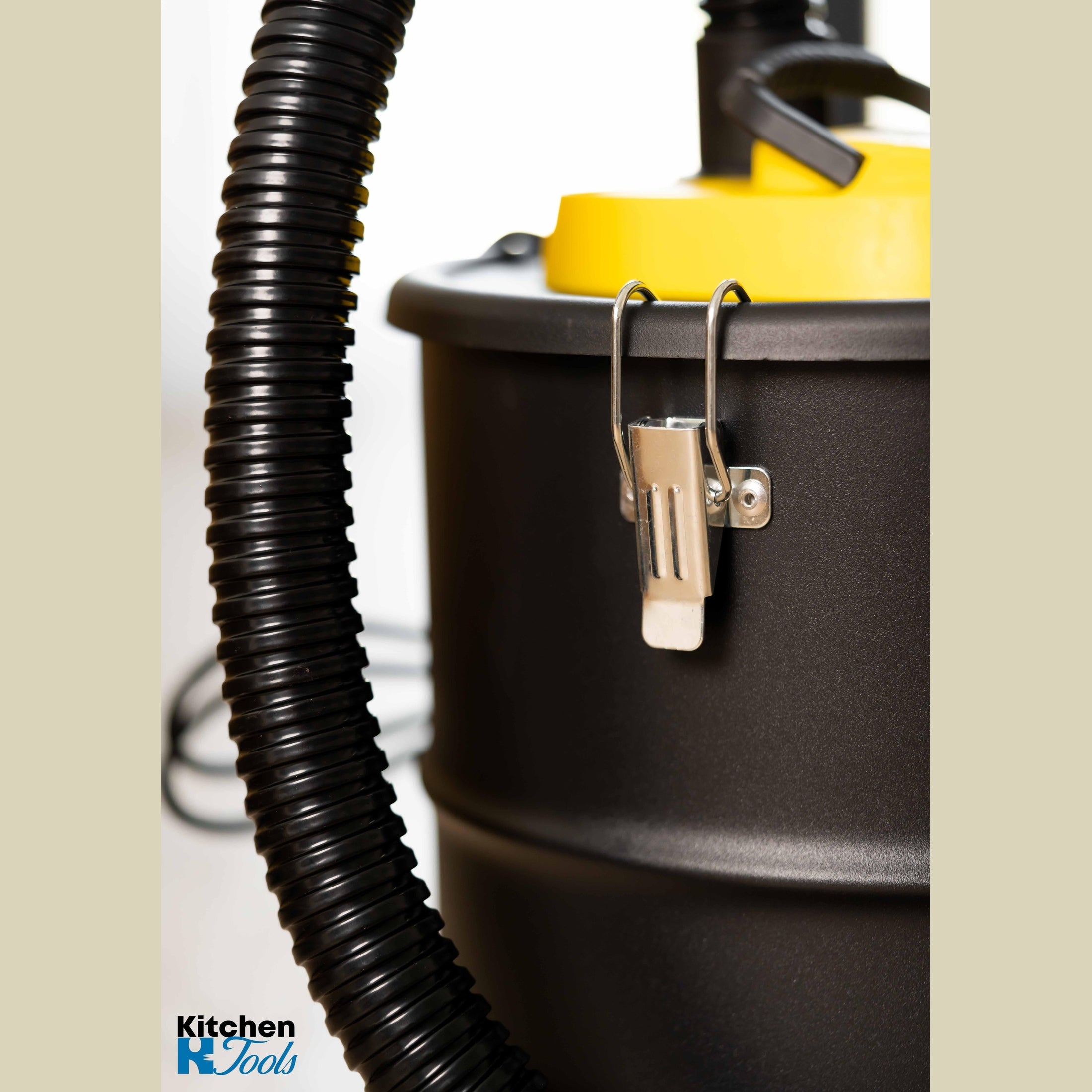 Aspirator cenusa 1000W Rosberg negru/galben