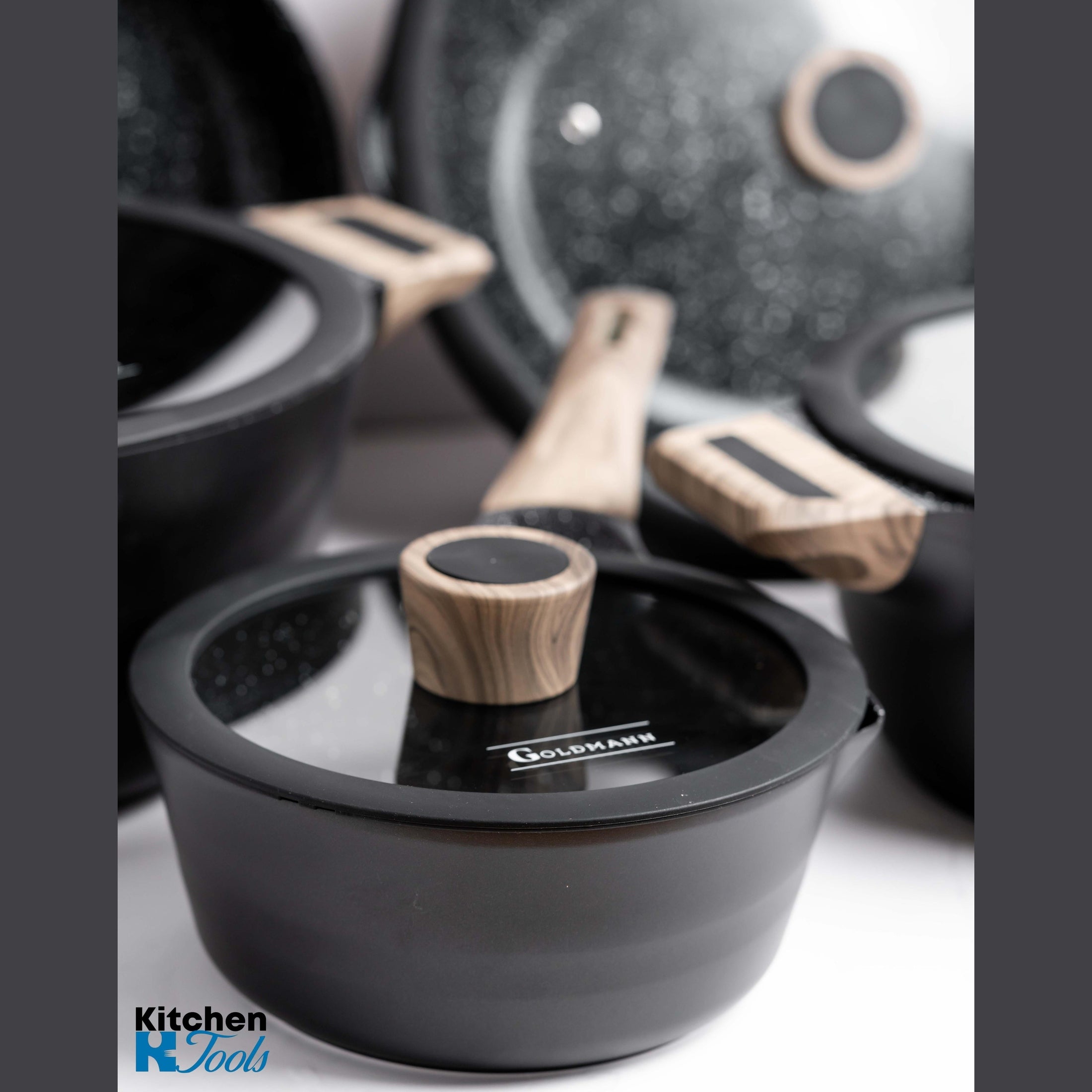 Set vase gătit 9 piese, 3 straturi ceramice, Goldmann