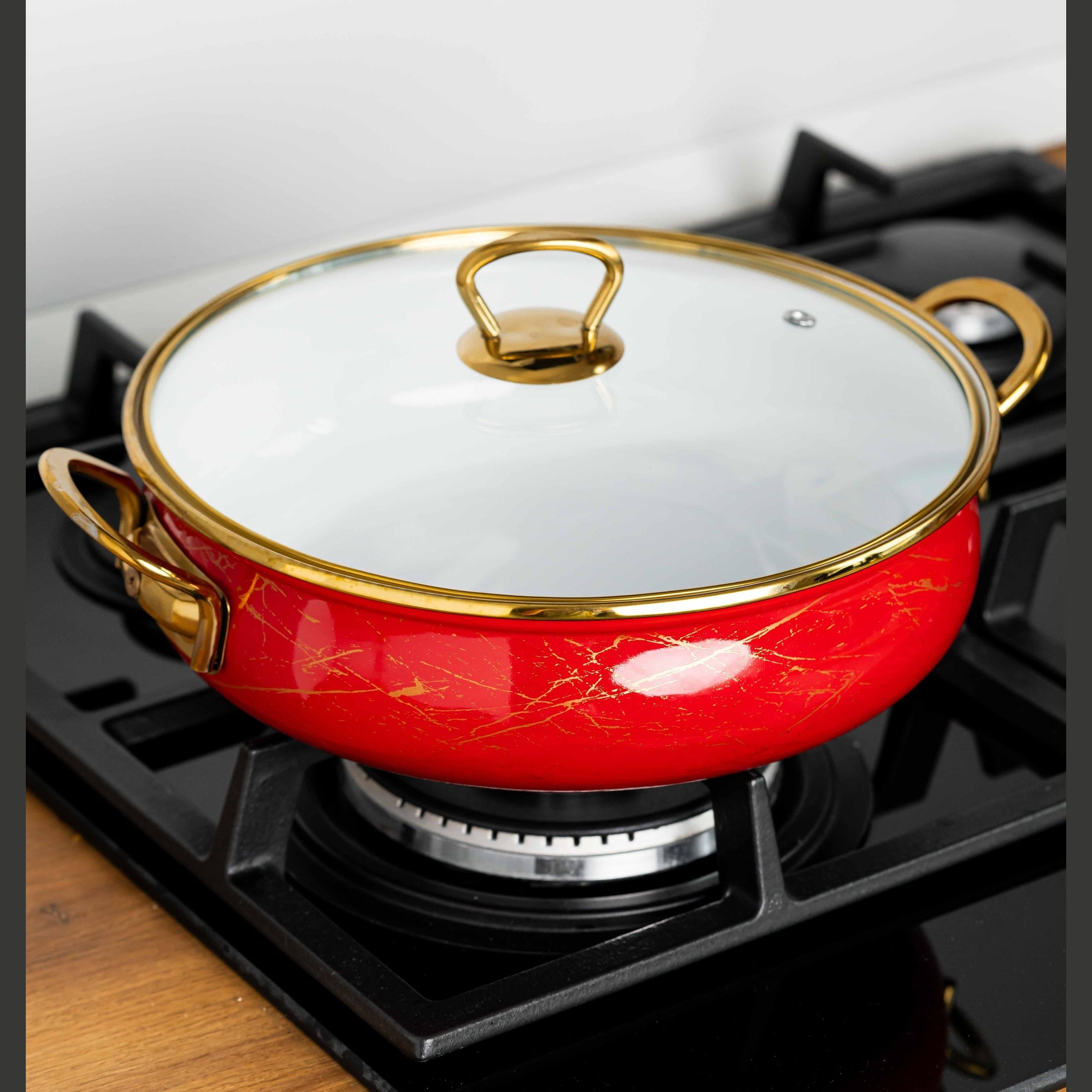 Cratiță emailată 4.5L Goldmann, manere aurii, capac sticlă