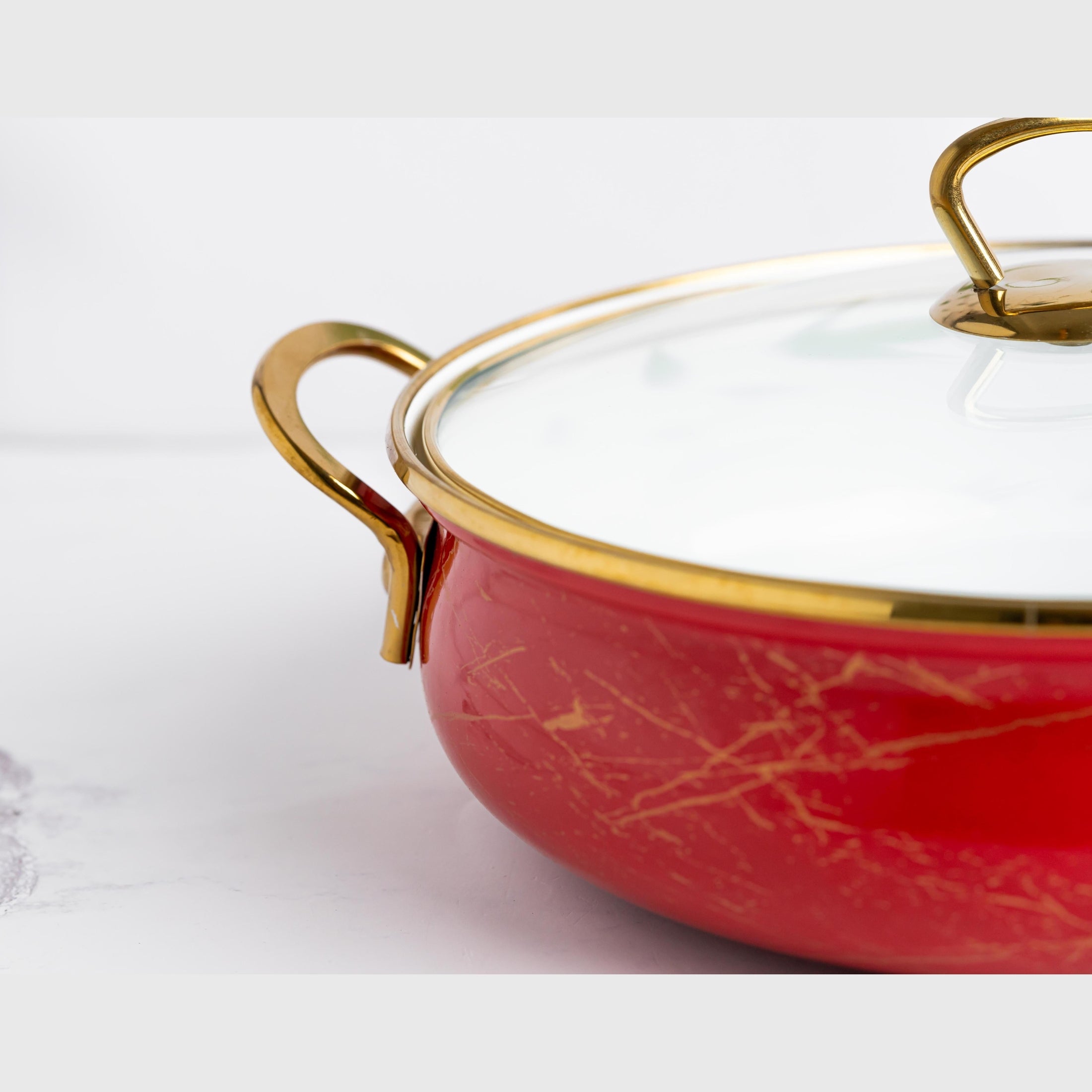 Cratiță emailată 4.5L Goldmann, manere aurii, capac sticlă