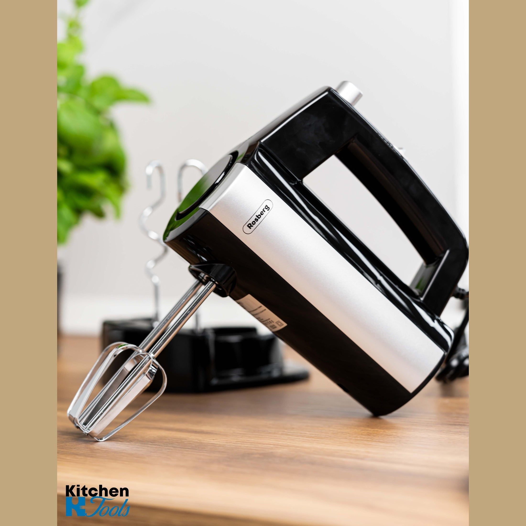 Mixer Rosberg, Negru/Argintiu, cu suport și accesorii