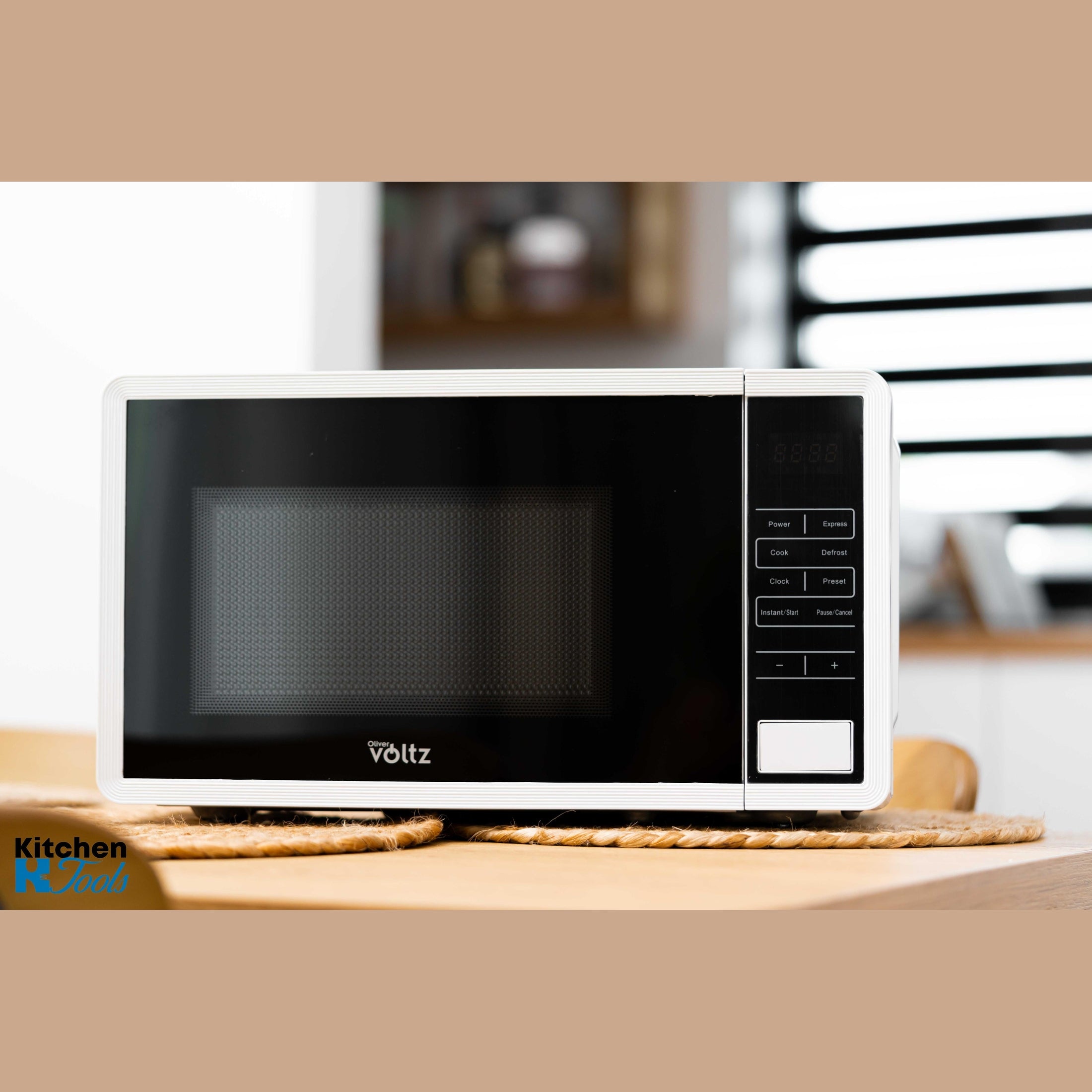 Cuptor cu microunde Voltz negru cu tava rotativa