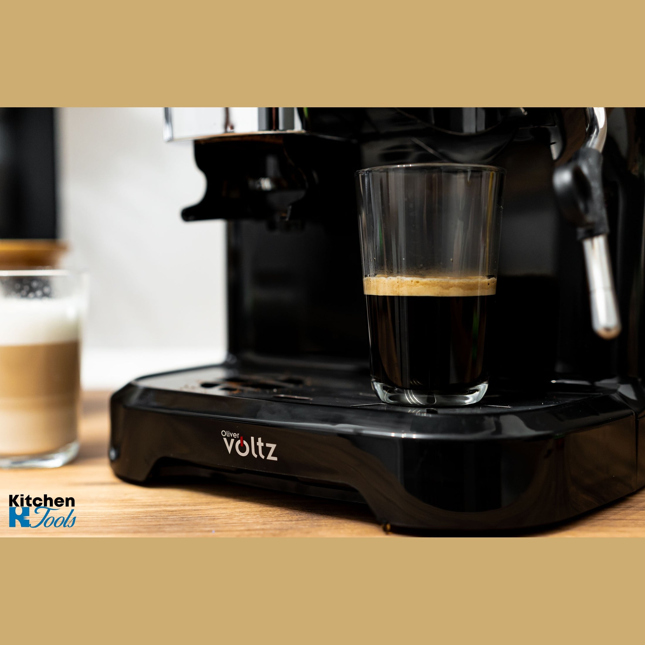 Espressor Oliver Voltz cu spumare și 5 adaptoare capsule