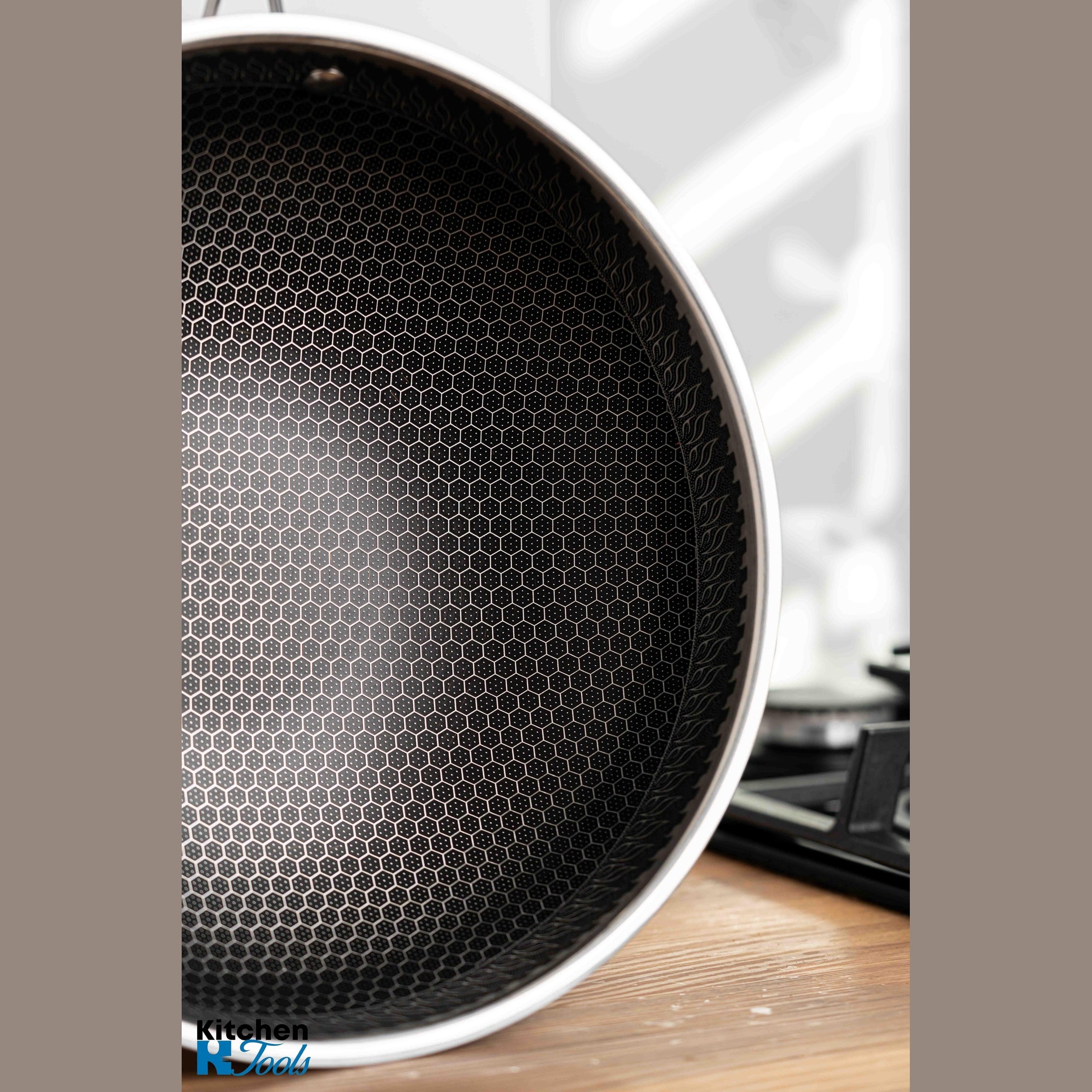 Tigaie wok FusionHex Pro II, 28cm, cu capac inclus