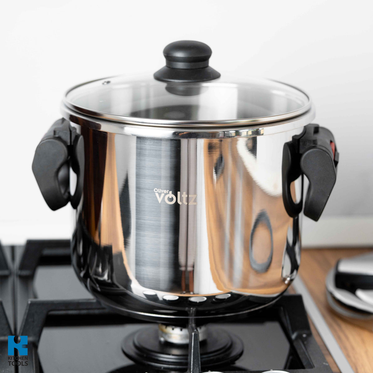 Oala sub presiune din inox, 7 litri, baza multistrat, inductie, presiune 170kPa, Oliver Voltz
