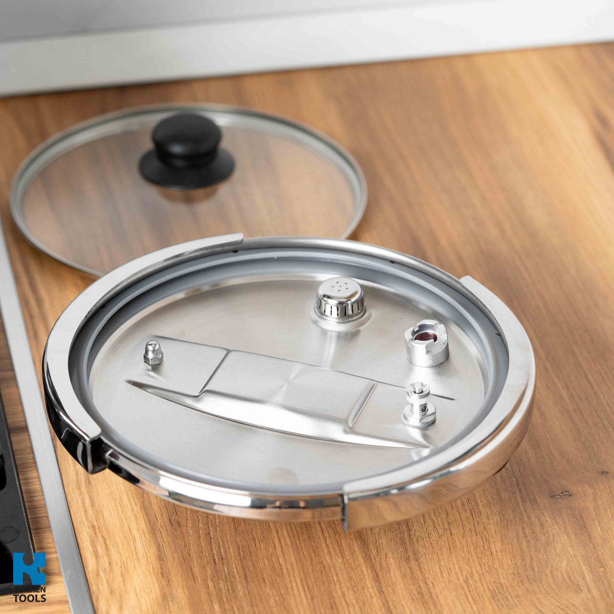 Oala sub presiune din inox, 7 litri, baza multistrat, inductie, presiune 170kPa, Oliver Voltz