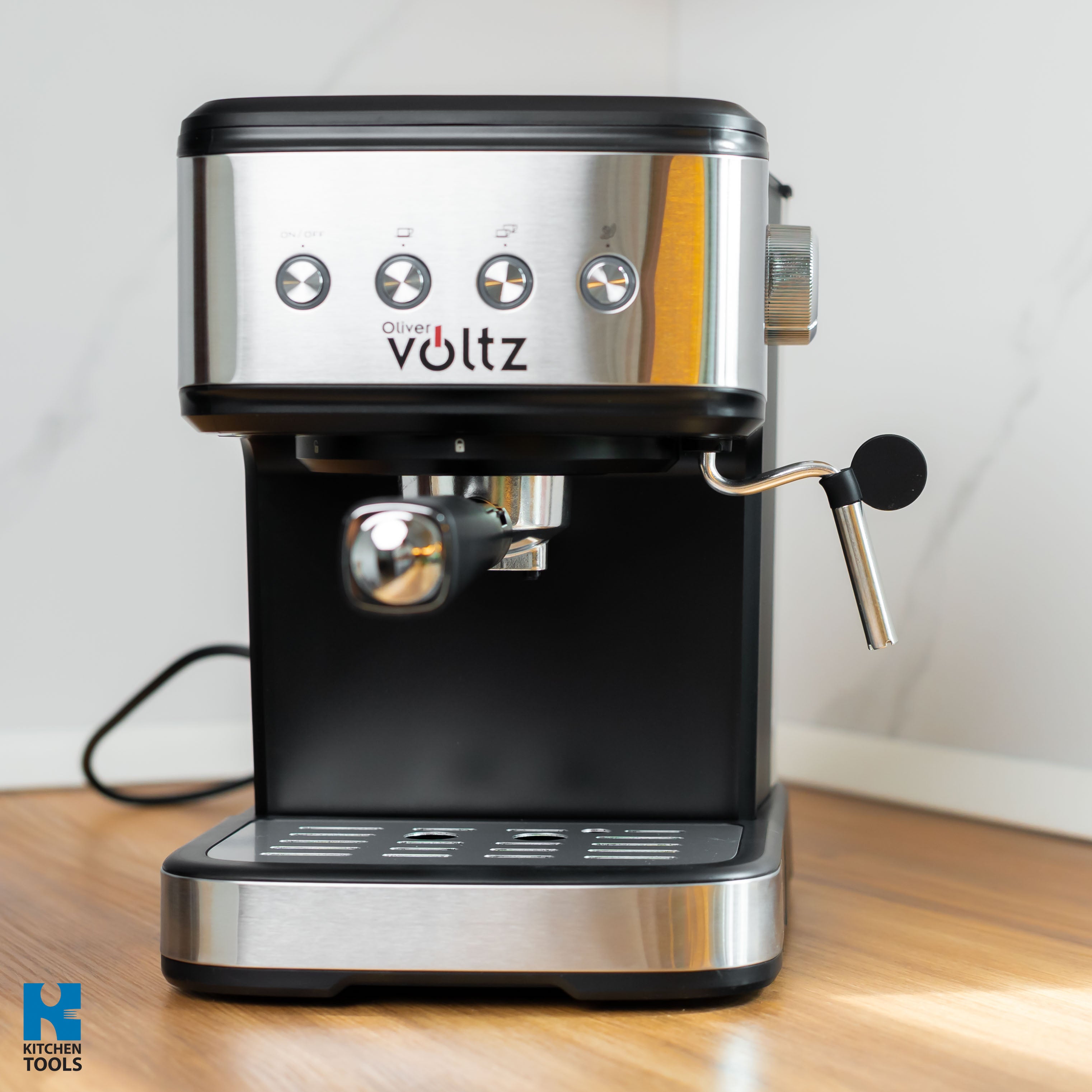 Espressor de cafea Oliver Voltz Premium, spumare lapte, cafea macinata, 1.2 L, 20 bar, 1100W, Disc crema, Negru/Inox