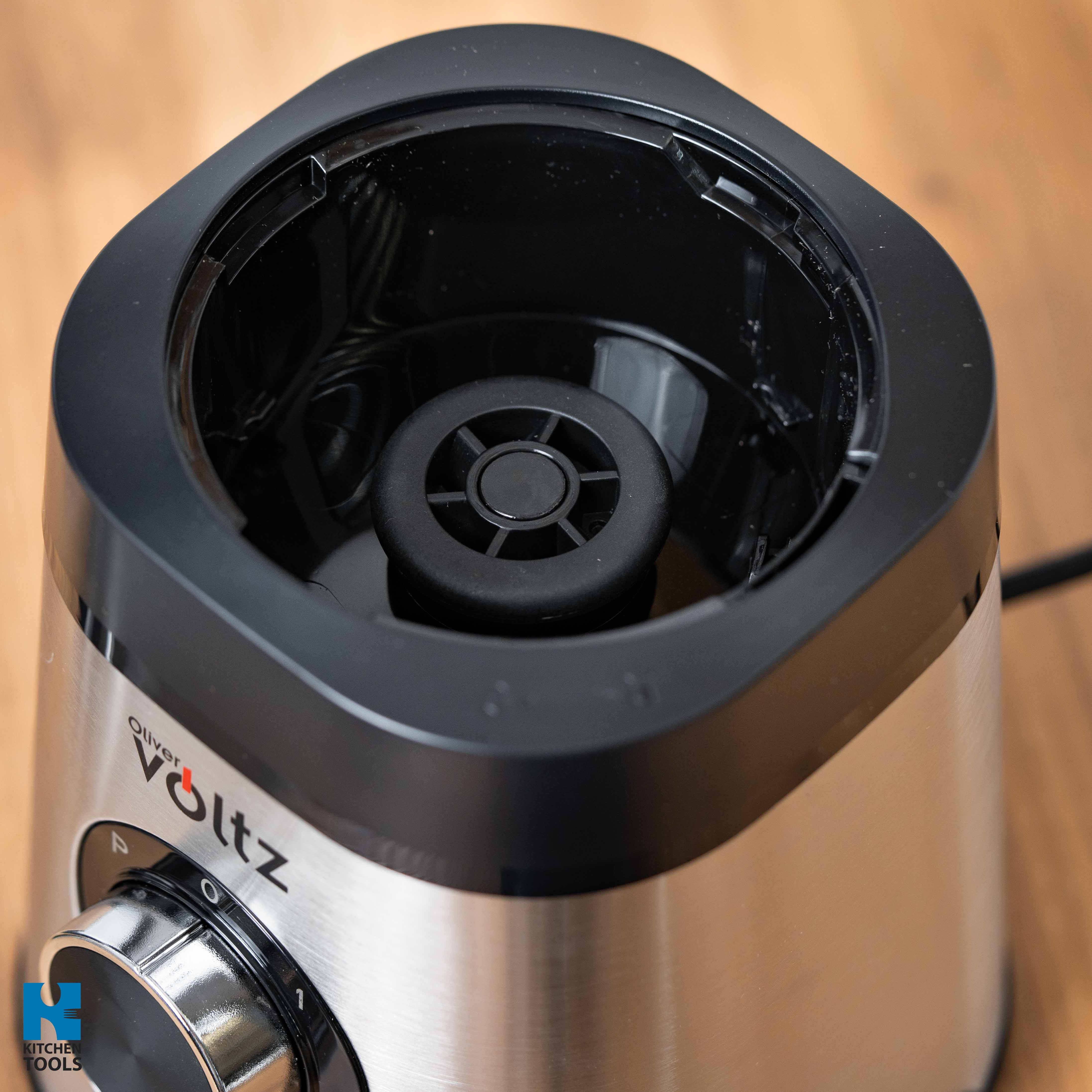 Blender electric, 800W, 1.5 litri, lame inox, 2 trepte viteza, zdrobitor nuci/gheata, functie pulse, bol sticla, Oliver Voltz, argintiu