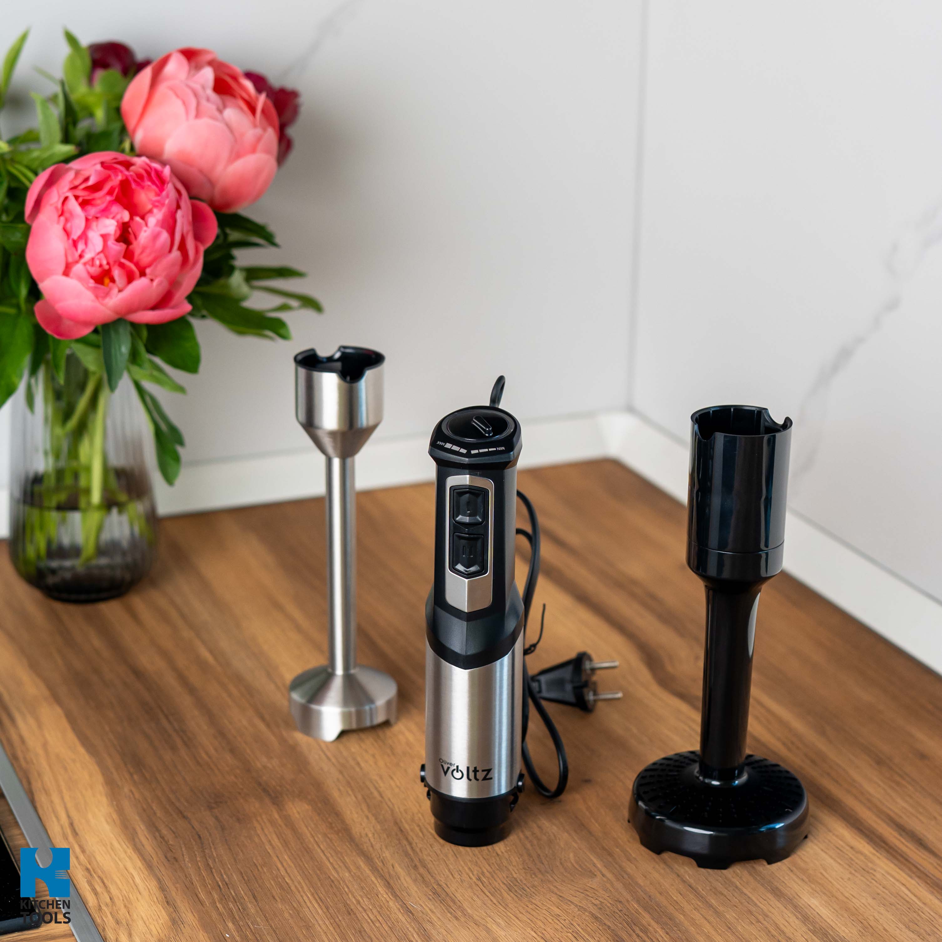 Blender vertical Oliver Voltz, 1200w, 6 trepte de viteza, pasator cartofi, lame din otel
