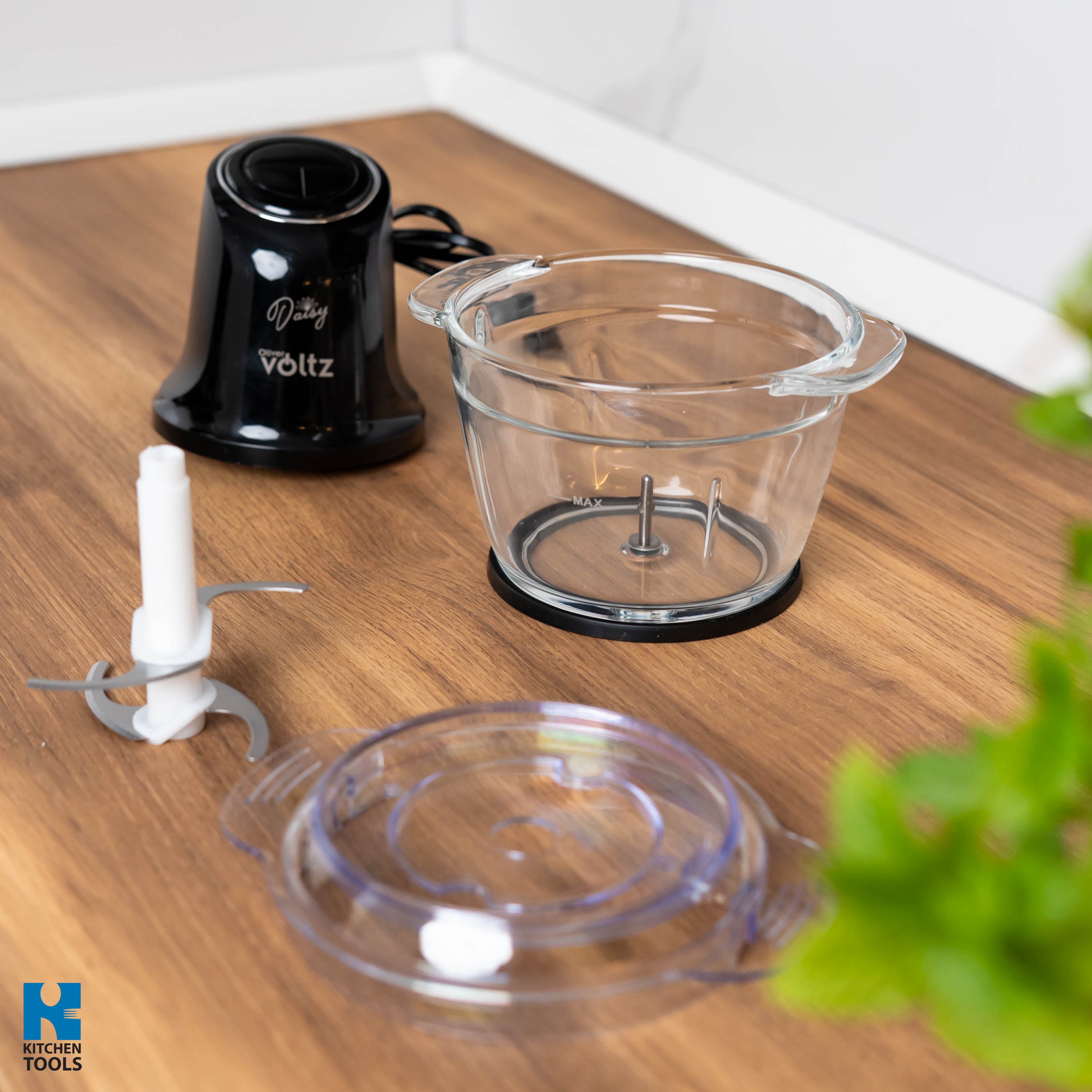 Tocator pentru alimente/gheata, vas din sticla 1 litru, 2 lame inox, 600W, sistem antialunecare, Oliver Voltz Daisy, negru